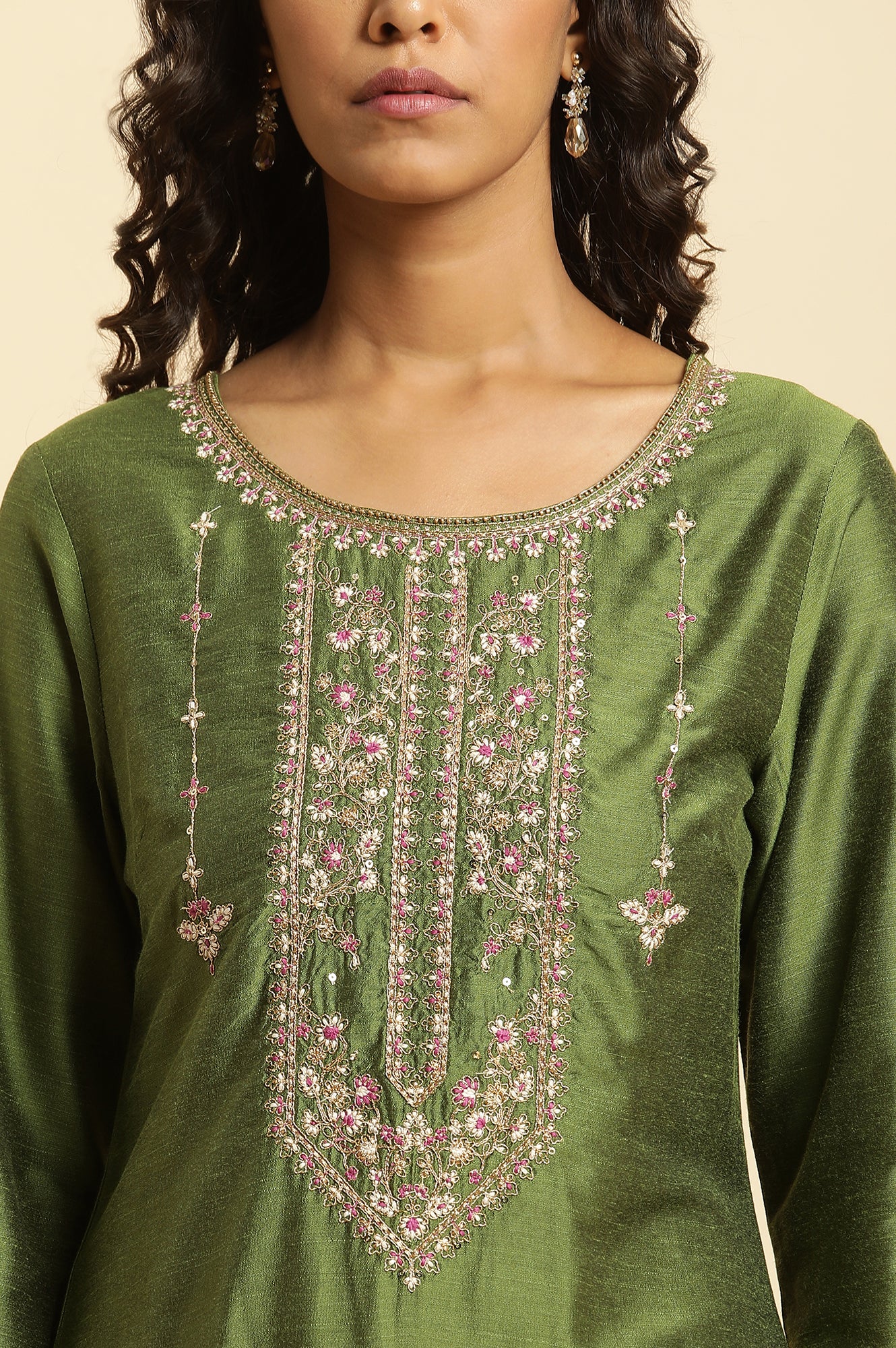 Green Solid Printed Straight Kurta with Slim Pant Set - Image 2