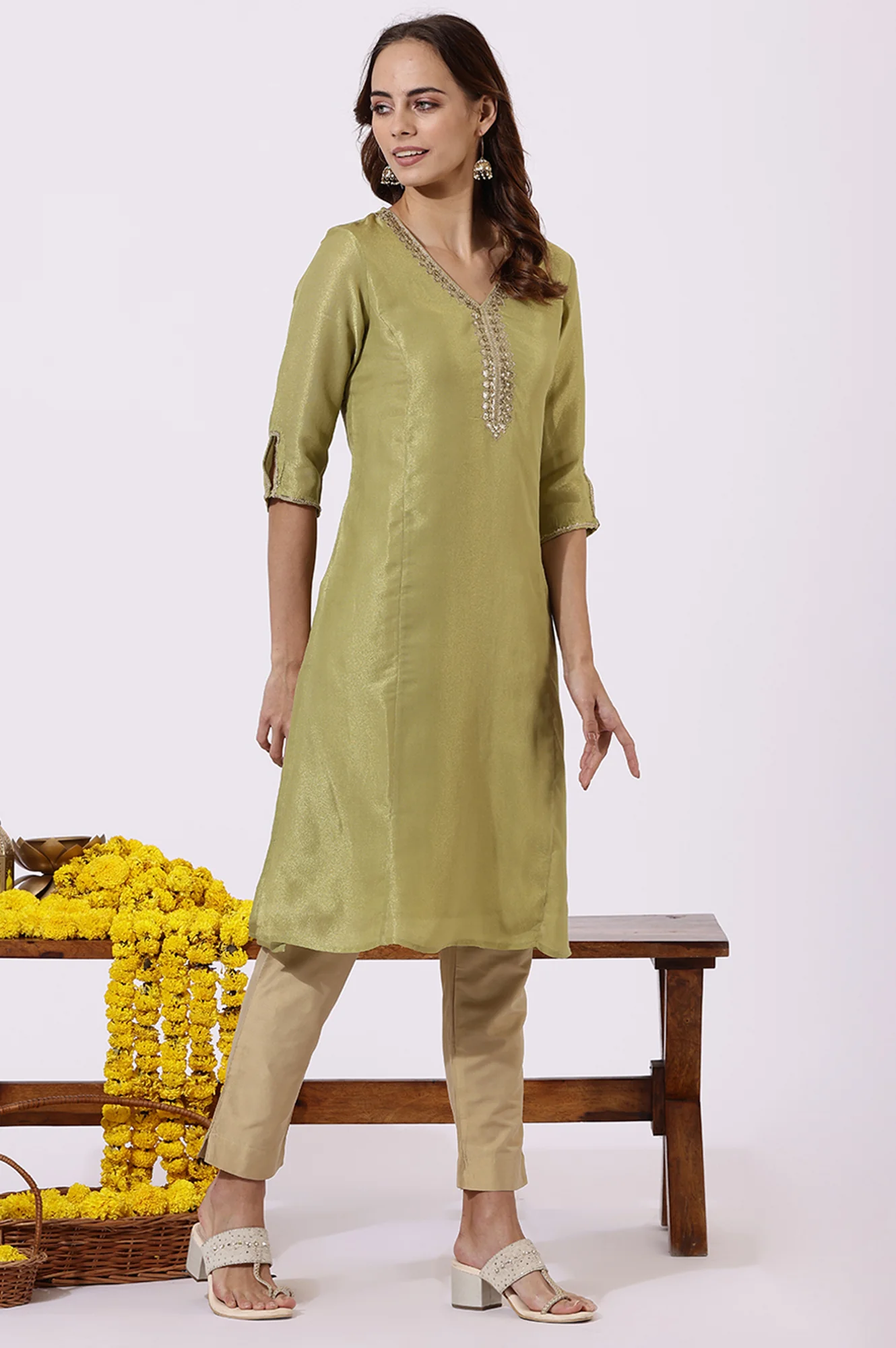Green Solid Straight Kurta - Image 6