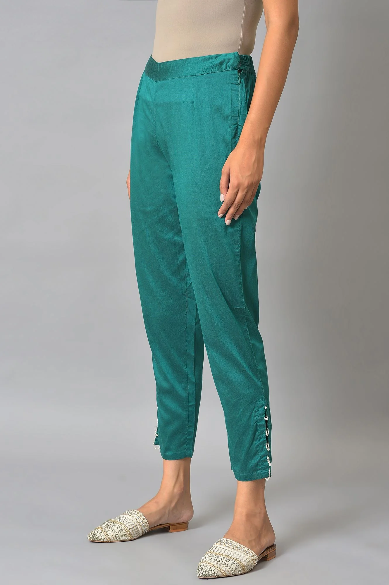 Green Thread Embroidery Straight Kurta and Slim Pant Set - Image 6