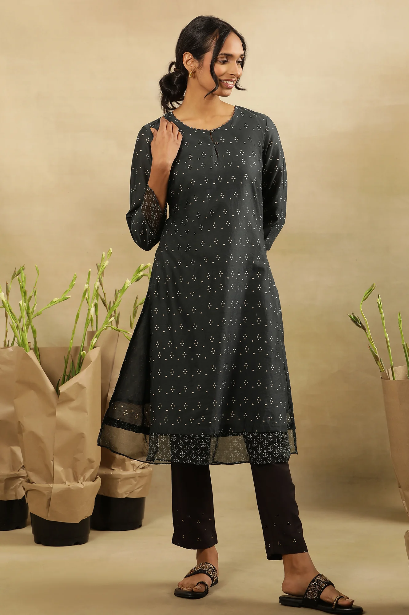Grey Bandhej Print Round Neck Kurta In Chanderi