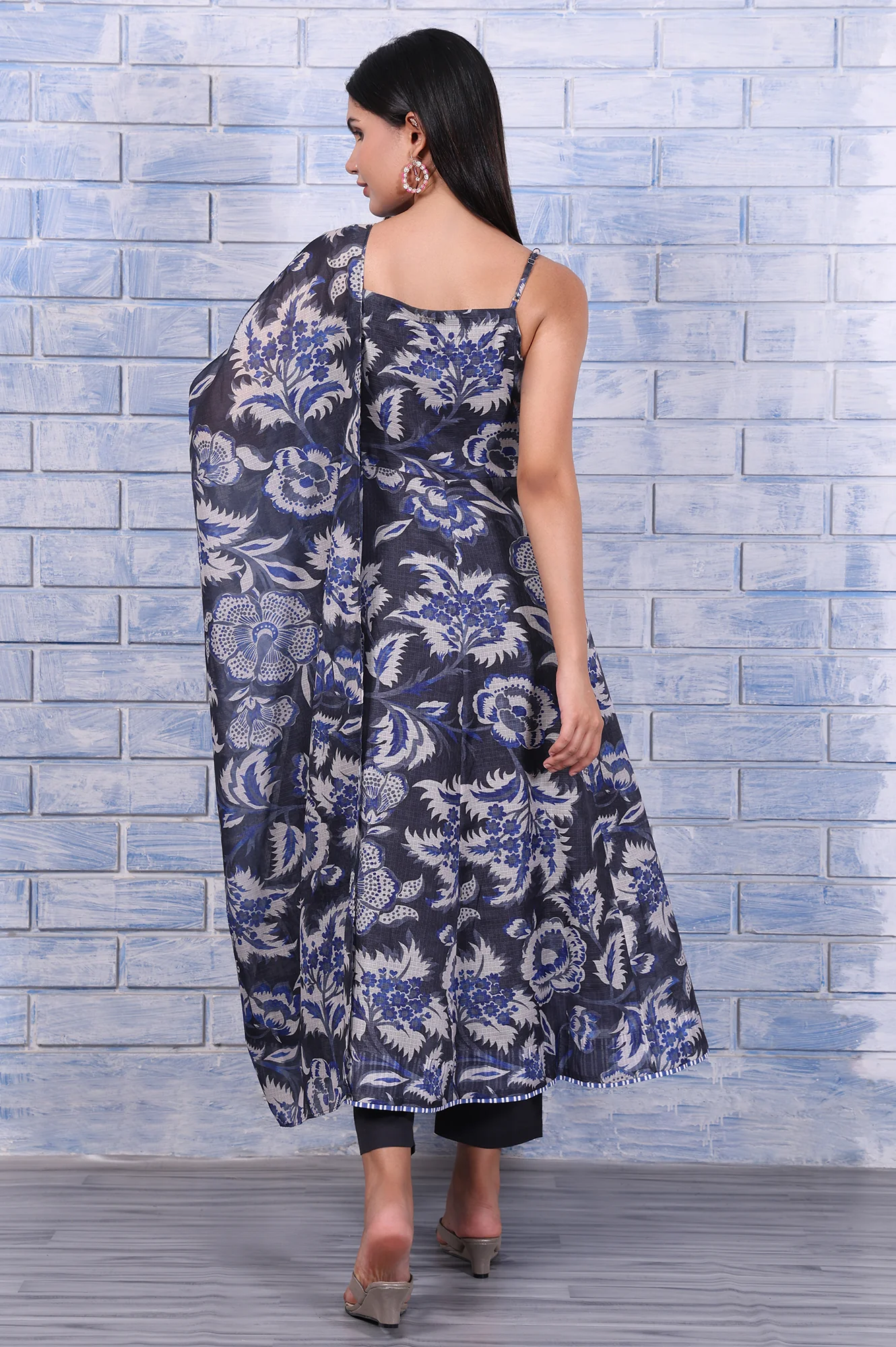 Grey Floral Printed Kota Flared Kurta, Straight Pant And Dupatta Set - Image 5