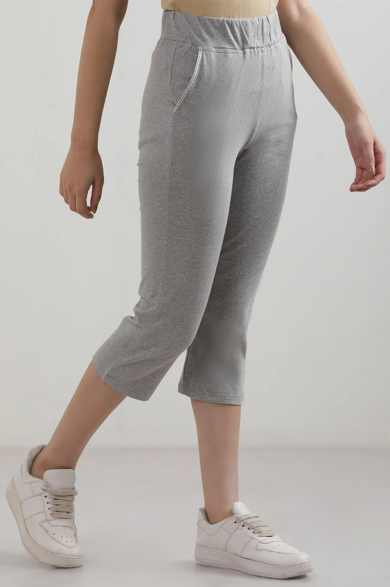 Grey Solid Straight Fit Cotton Culottes With Slip On Closure - Image 5
