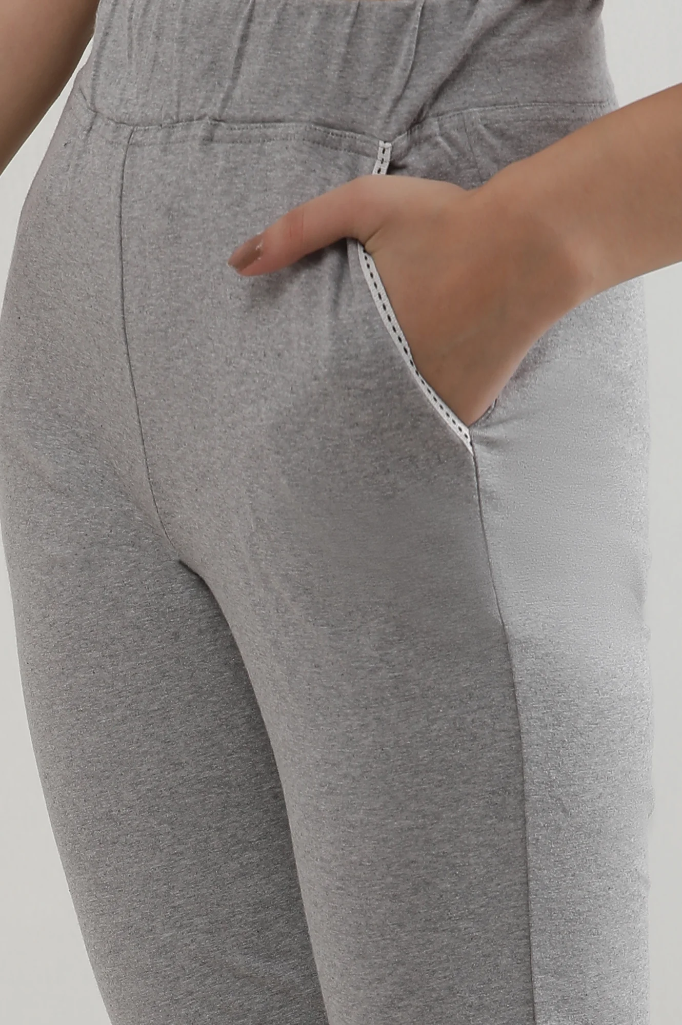 Grey Solid Straight Fit Cotton Culottes With Slip On Closure - Image 7