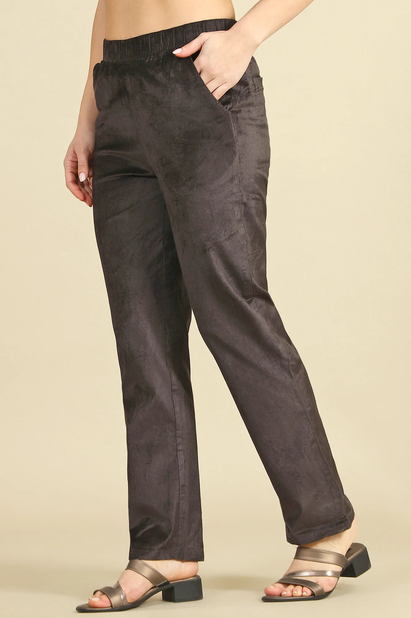 Brown Solid Straight-fit Cotton Pants with Slip-On Closure - Image 4