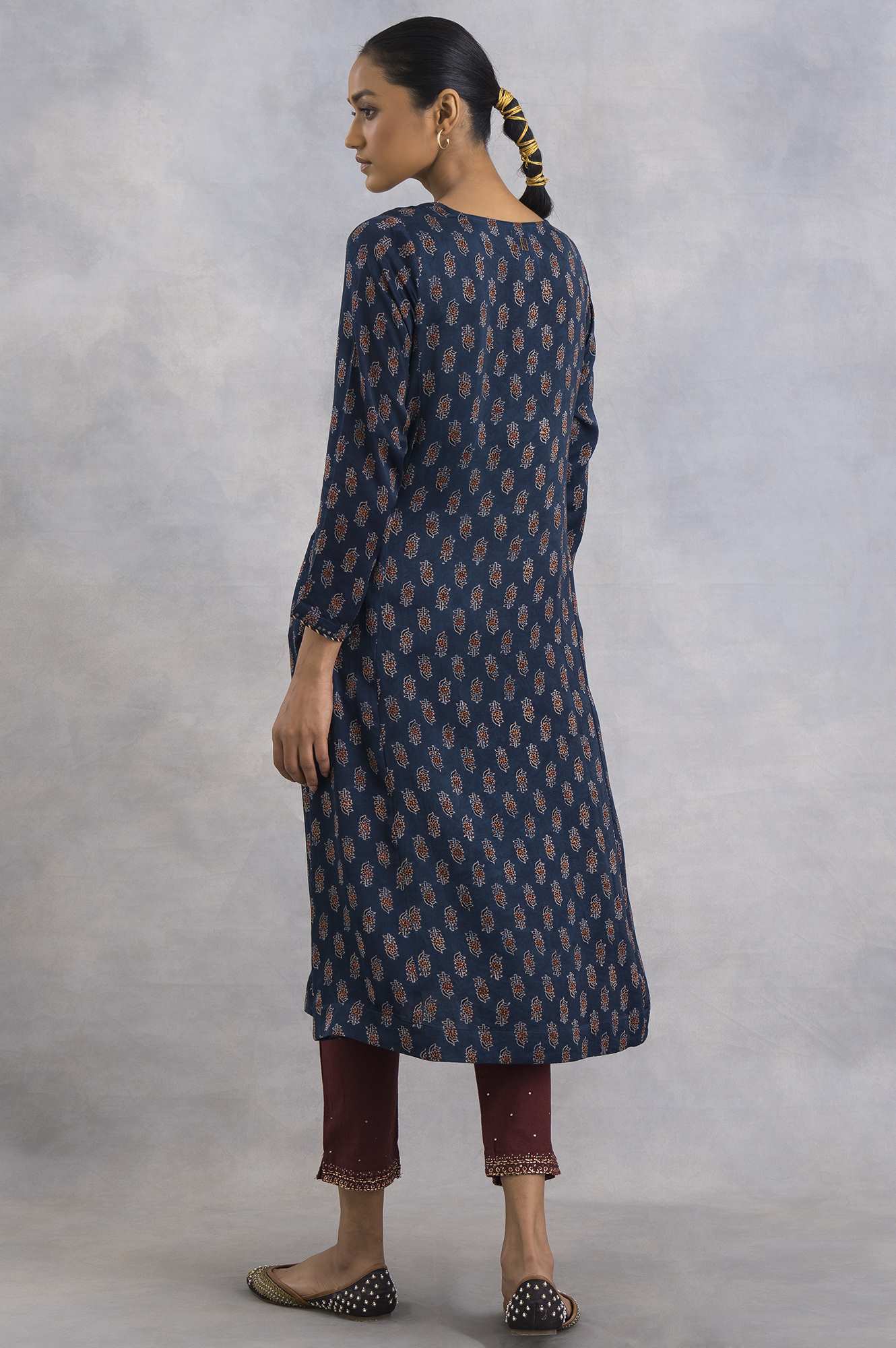 Indigo Ajrakh Print V-Neck kurta - Image 2
