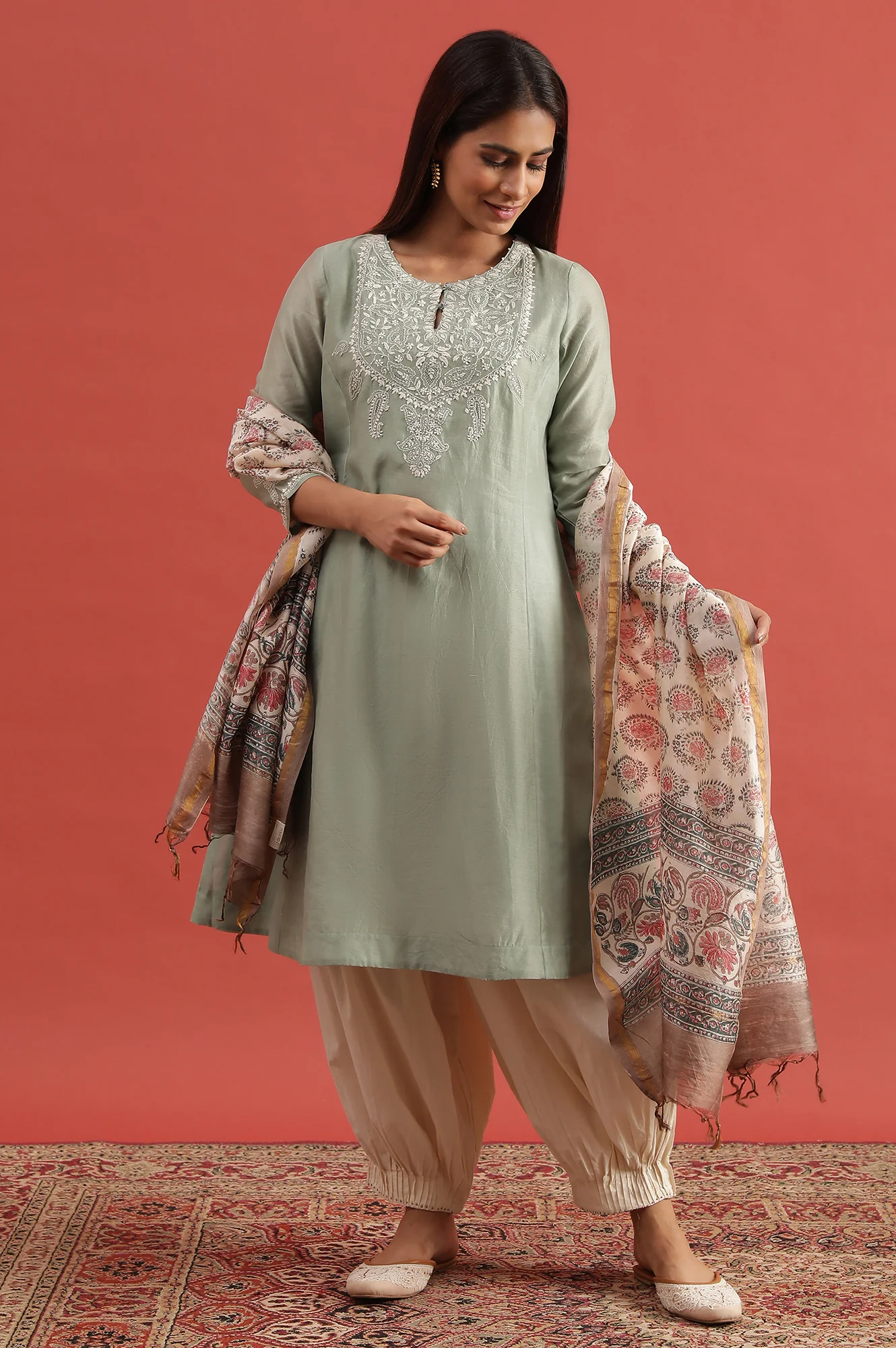 Light Green Chikankari Kurta In Cotton Silk - Image 5