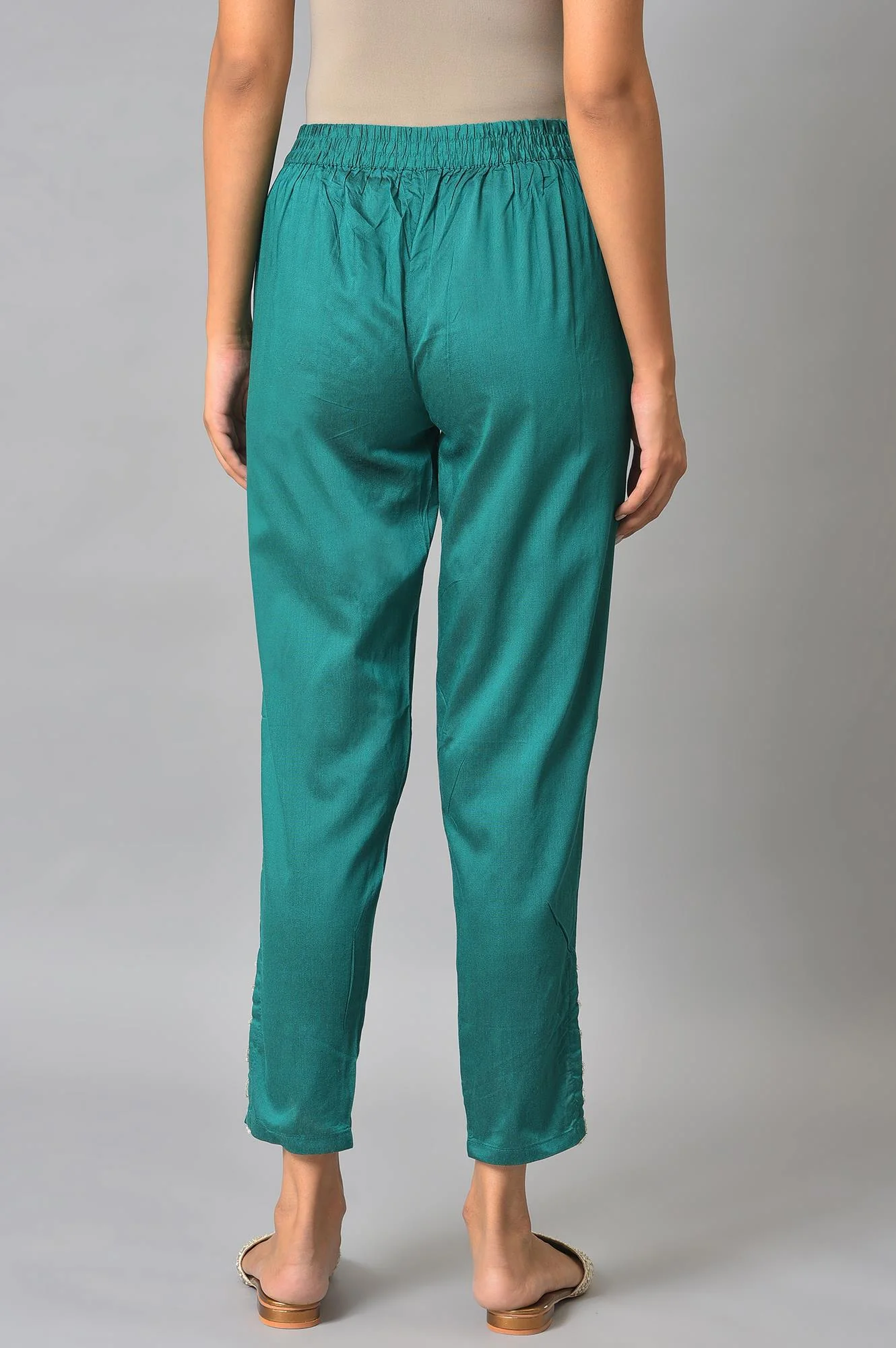 Light Green Geometric Printed Beads Shantung A-Line Kurta and Slim Pant Set - Image 6