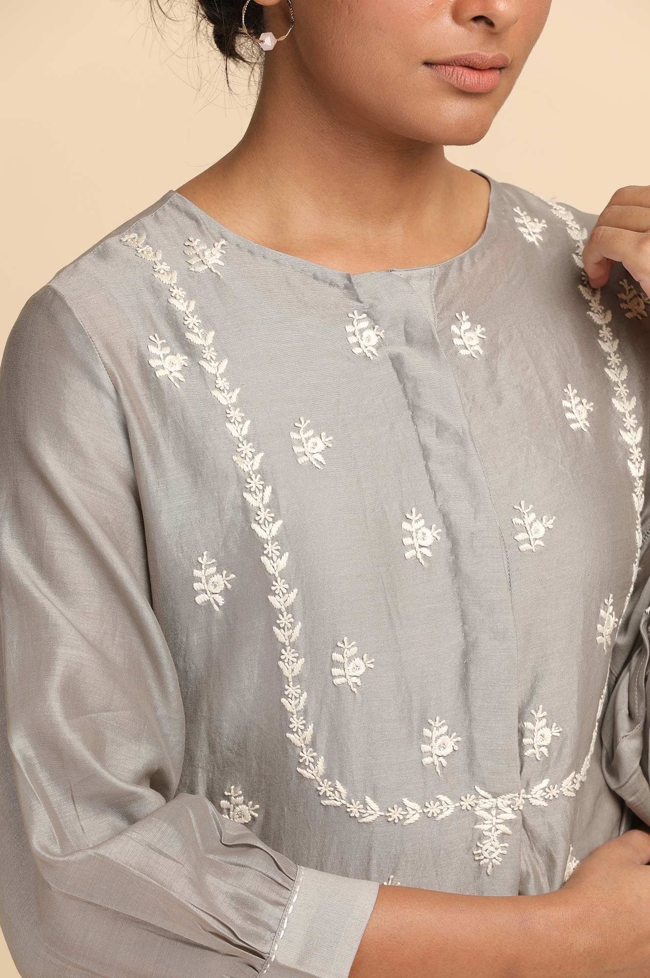 Light Grey Chikankari kurta - Image 6