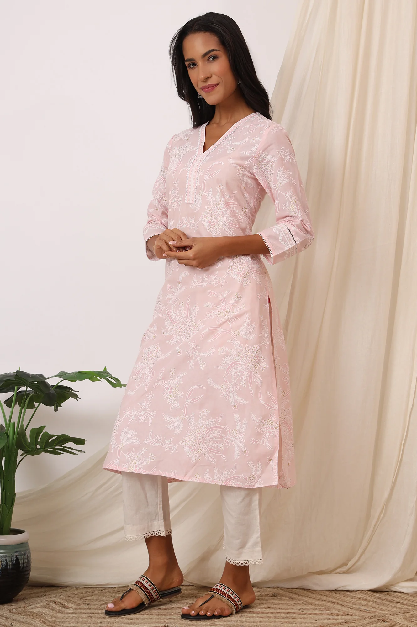 Light Pink Floral Printed Pure Cotton A-line Kurta with Lace - Image 5