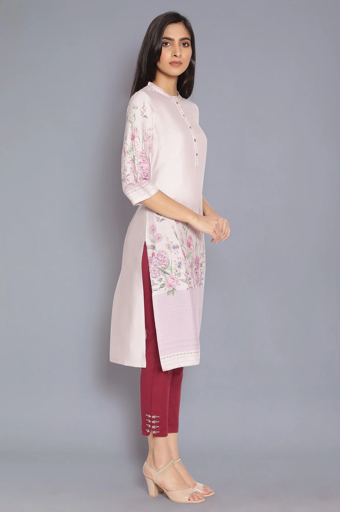 Light Pink Placement Print kurta - Image 4