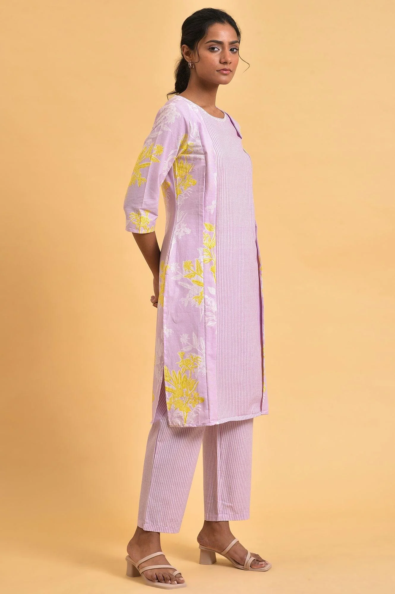 Light Purple Floral Print kurta Co-Ord Set - Image 4