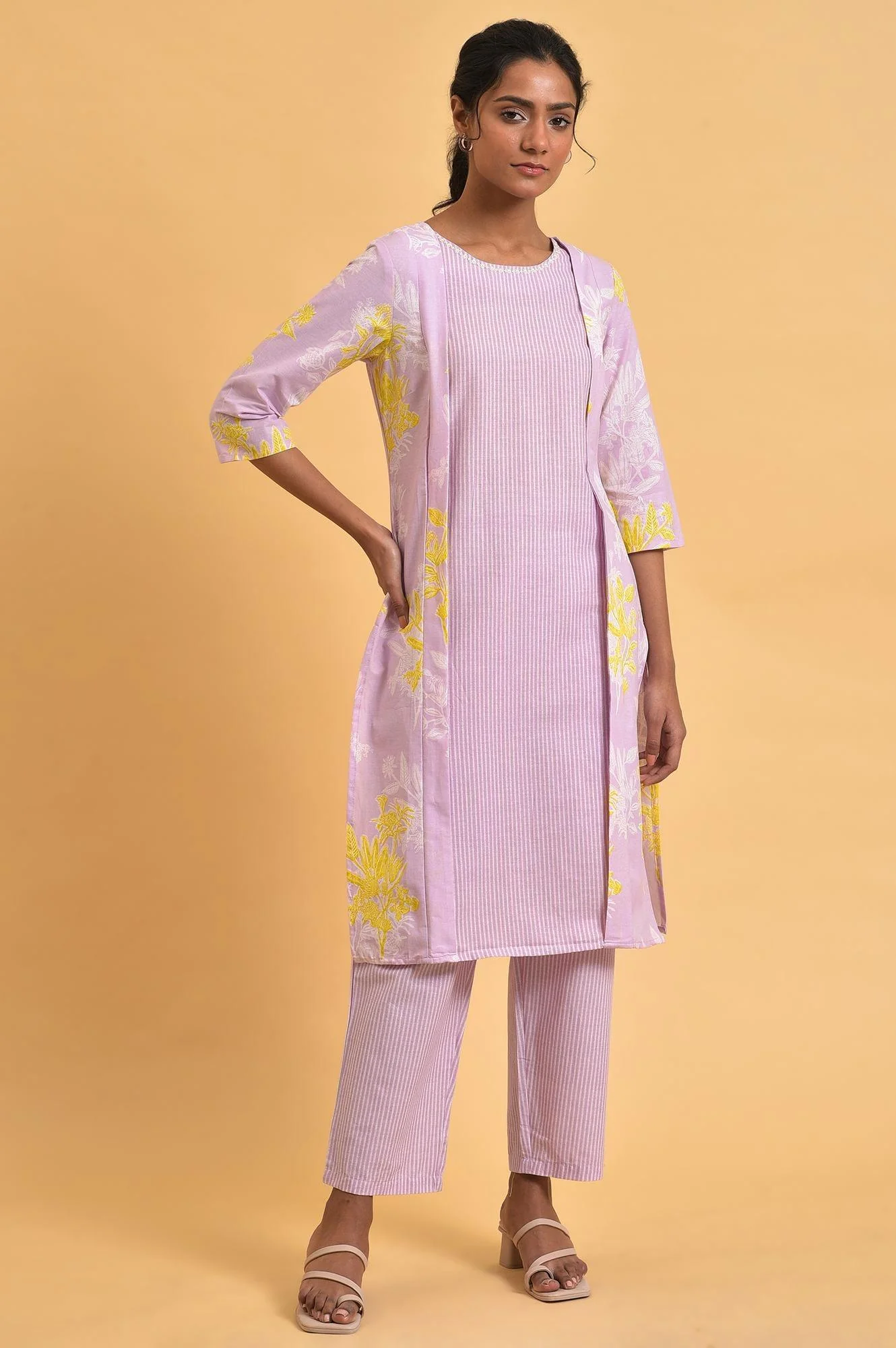 Light Purple Floral Print kurta Co-Ord Set - Image 8