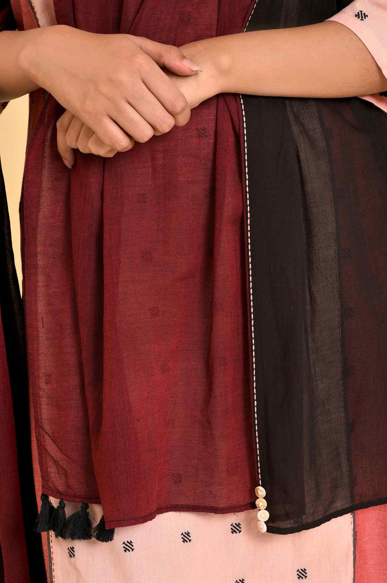 Light Red Chawal Taka Kurta, Pants And Dupatta - Image 10