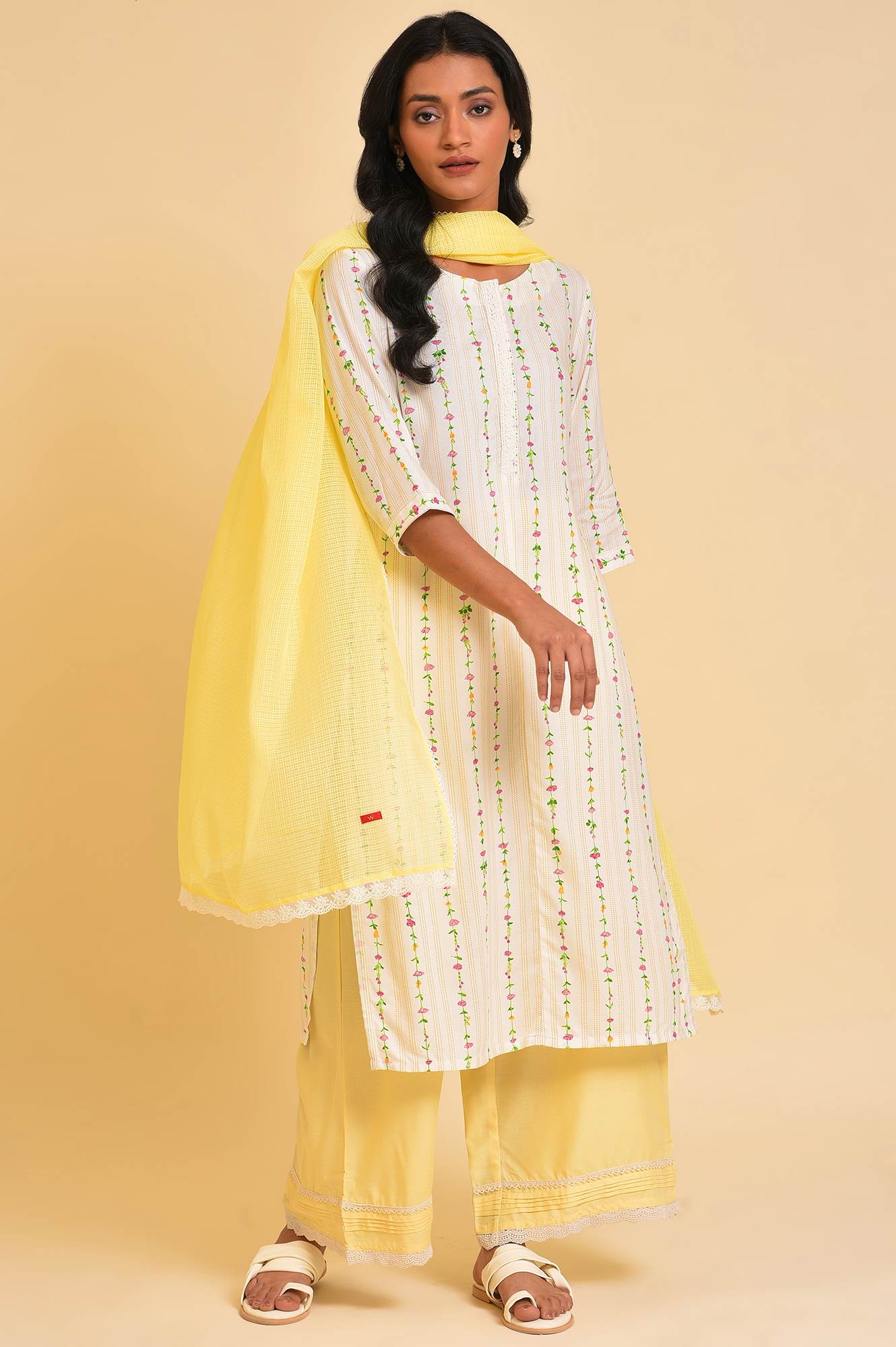 Light Yellow Kota Dupatta With Lace - Image 3