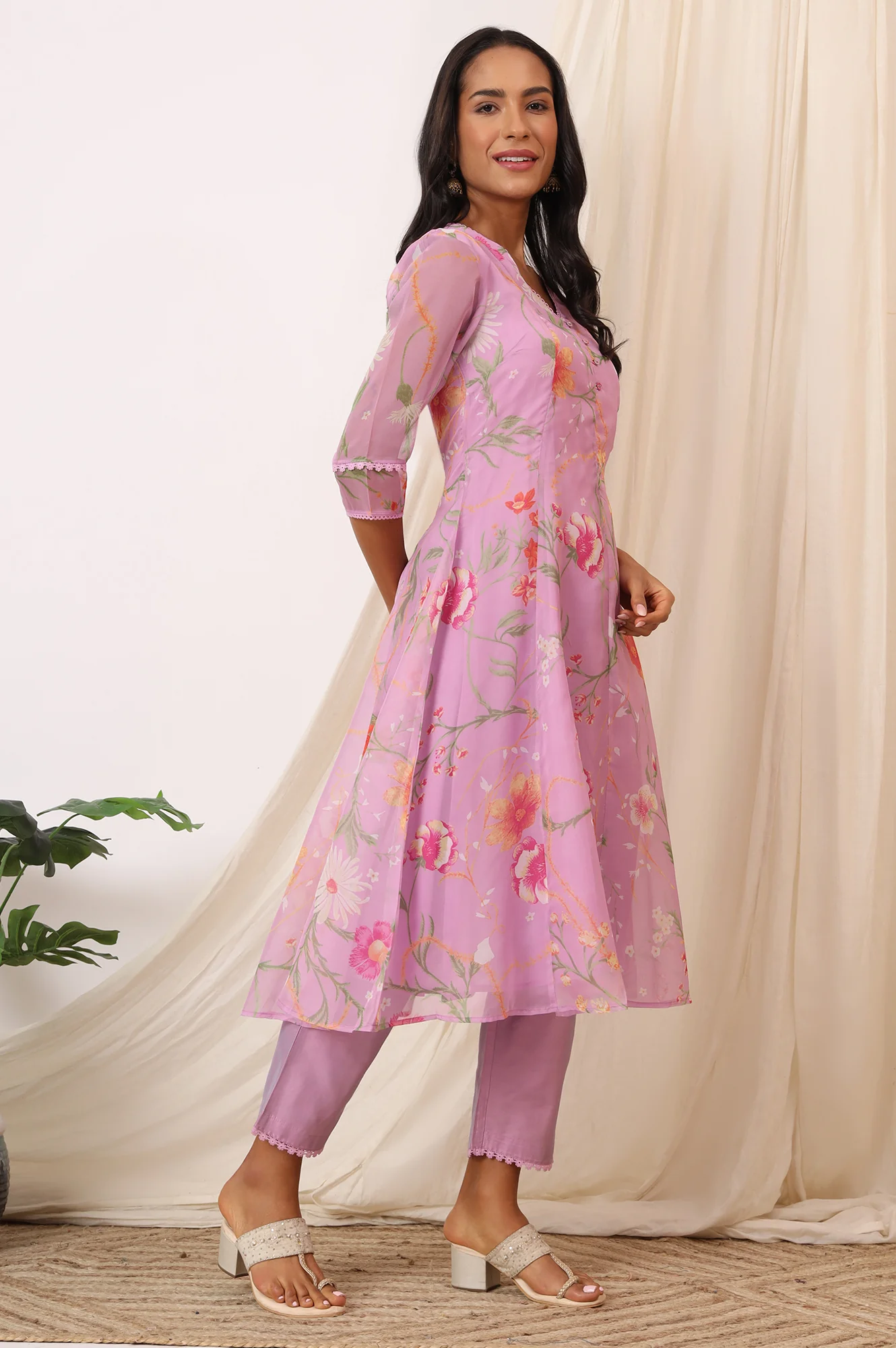 Lilac Floral Printed Flared Kurta with Pants and Dupatta Set - Image 6