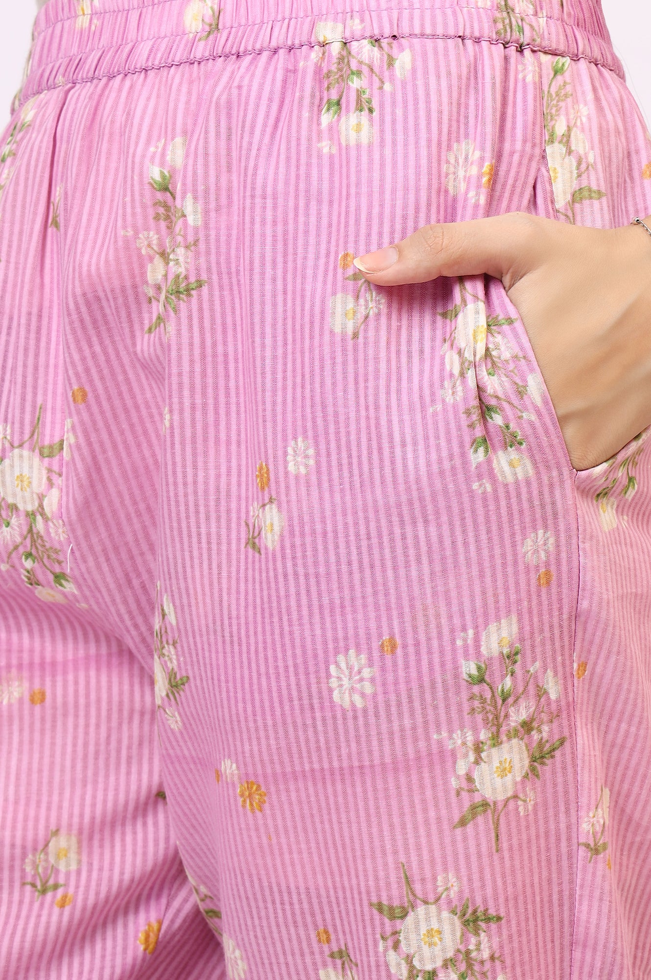 Lilac Floral Printed Pure Cotton Straight Kurta and Pants Co-ord Set - Image 9