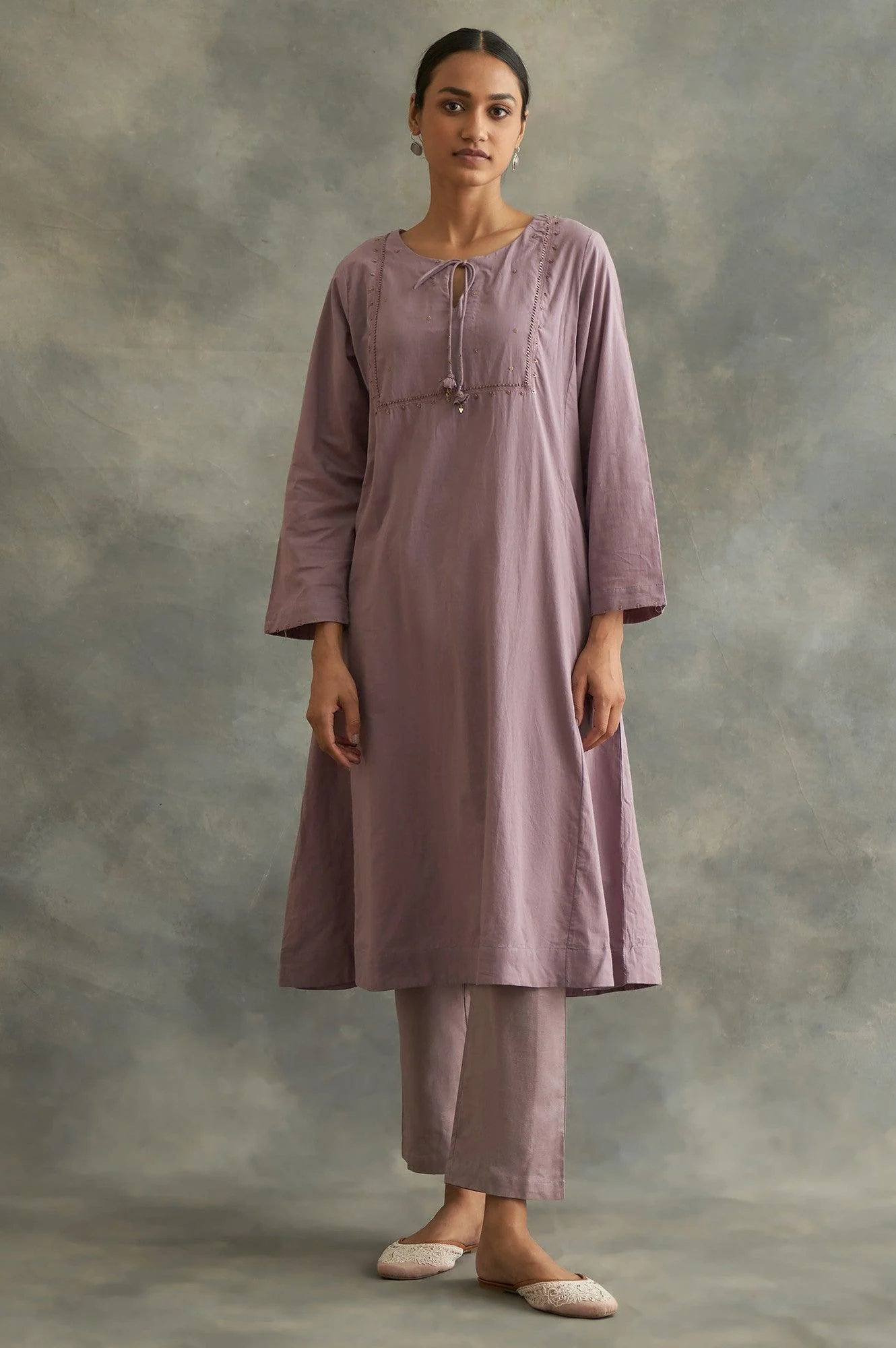 Lilac Solid Straight Pants - Image 5