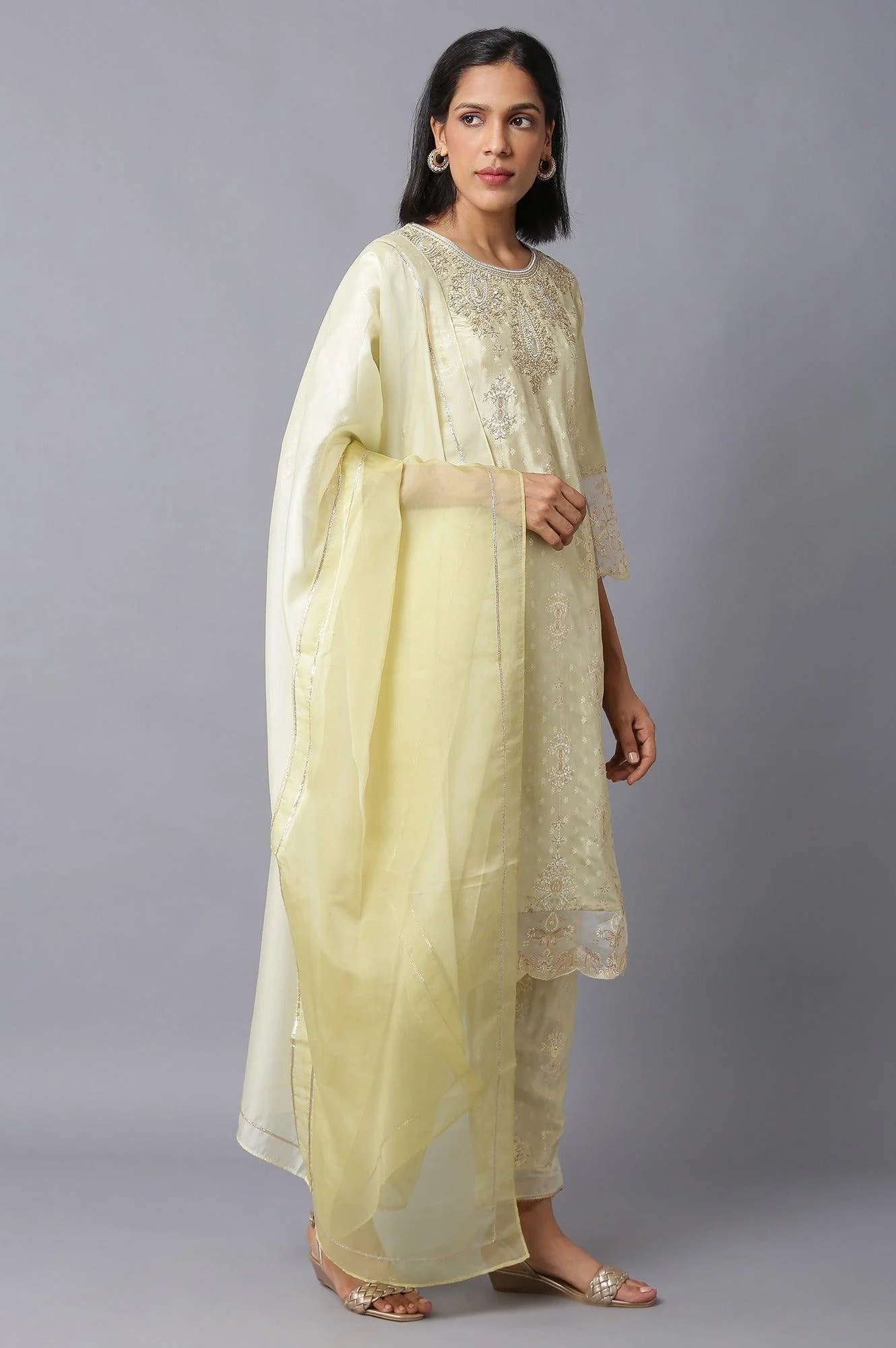 Lime Green Embroidered kurta With Parallel Pants And Dupatta - Image 4