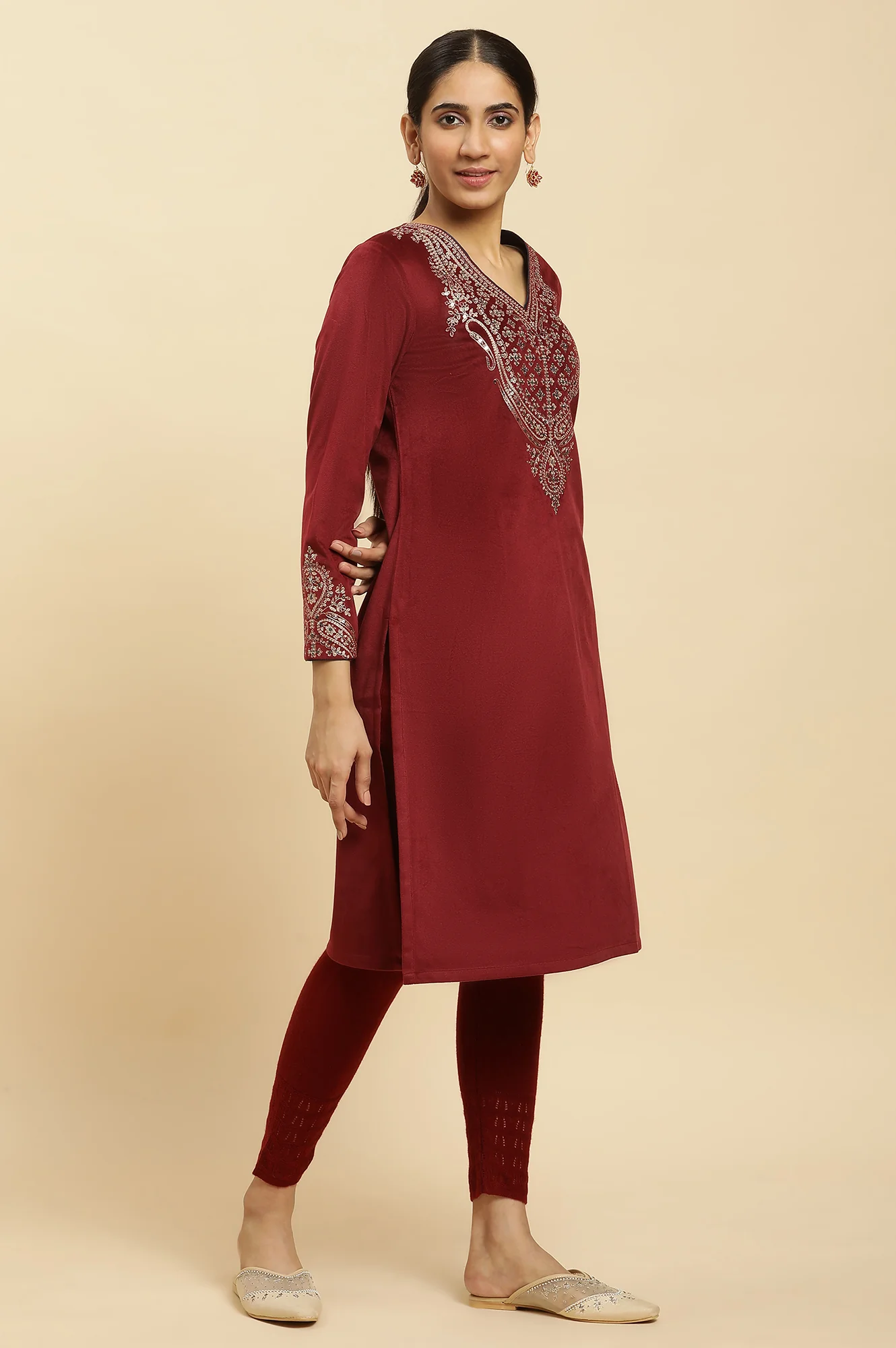 Maroon Embroidered Flared Velvet Kurta - Image 4