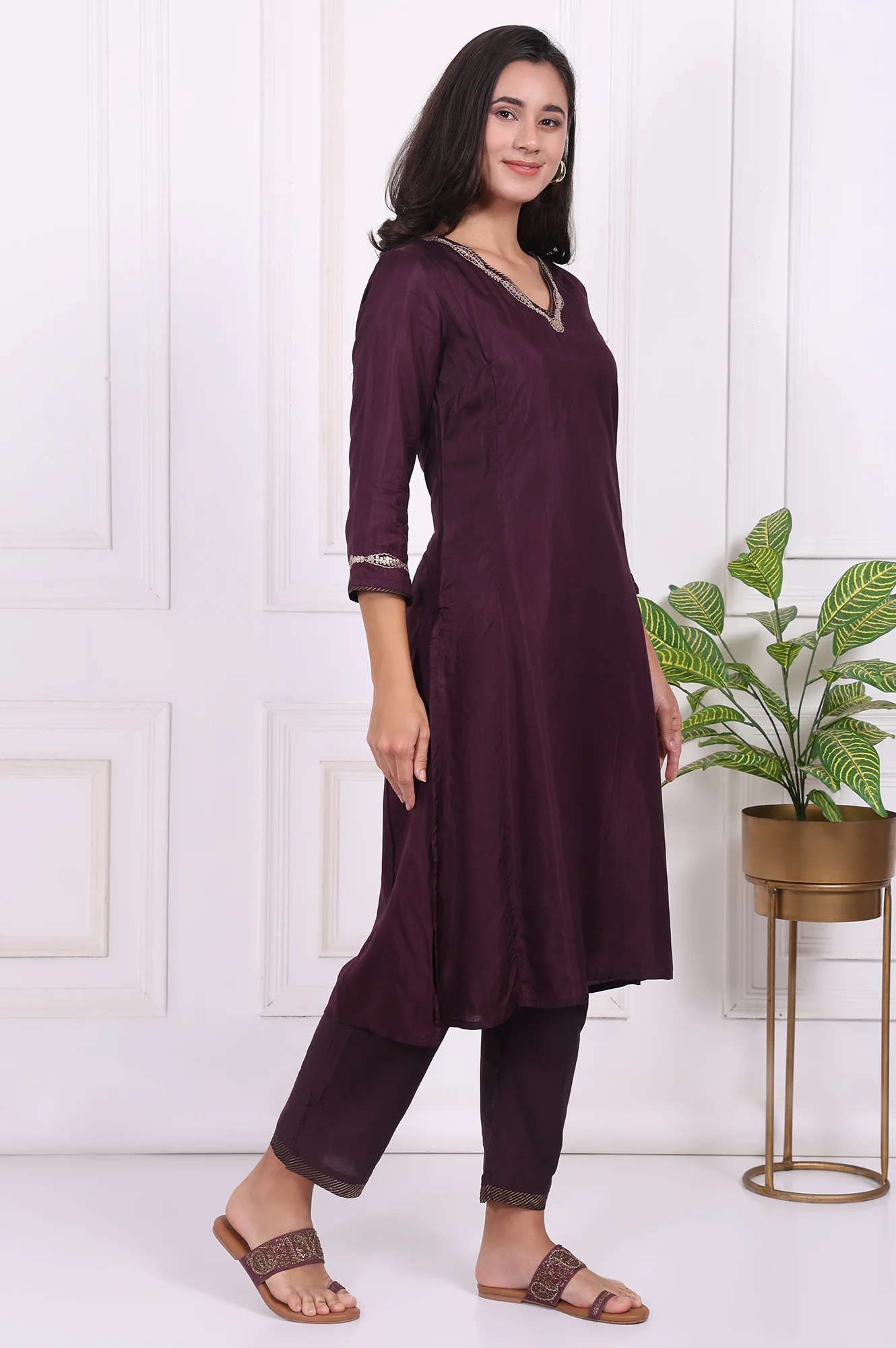 Maroon Embroidered Silk Straight Kurta, Pants and Dupatta Set - Image 6