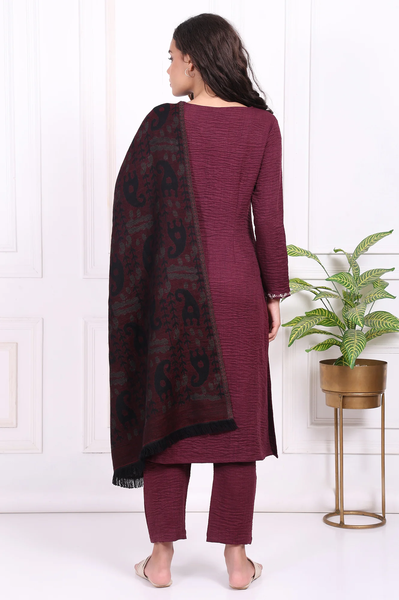 Maroon Embroidered Straight Kurta with Straight Pant and Dupatta Set - Image 4