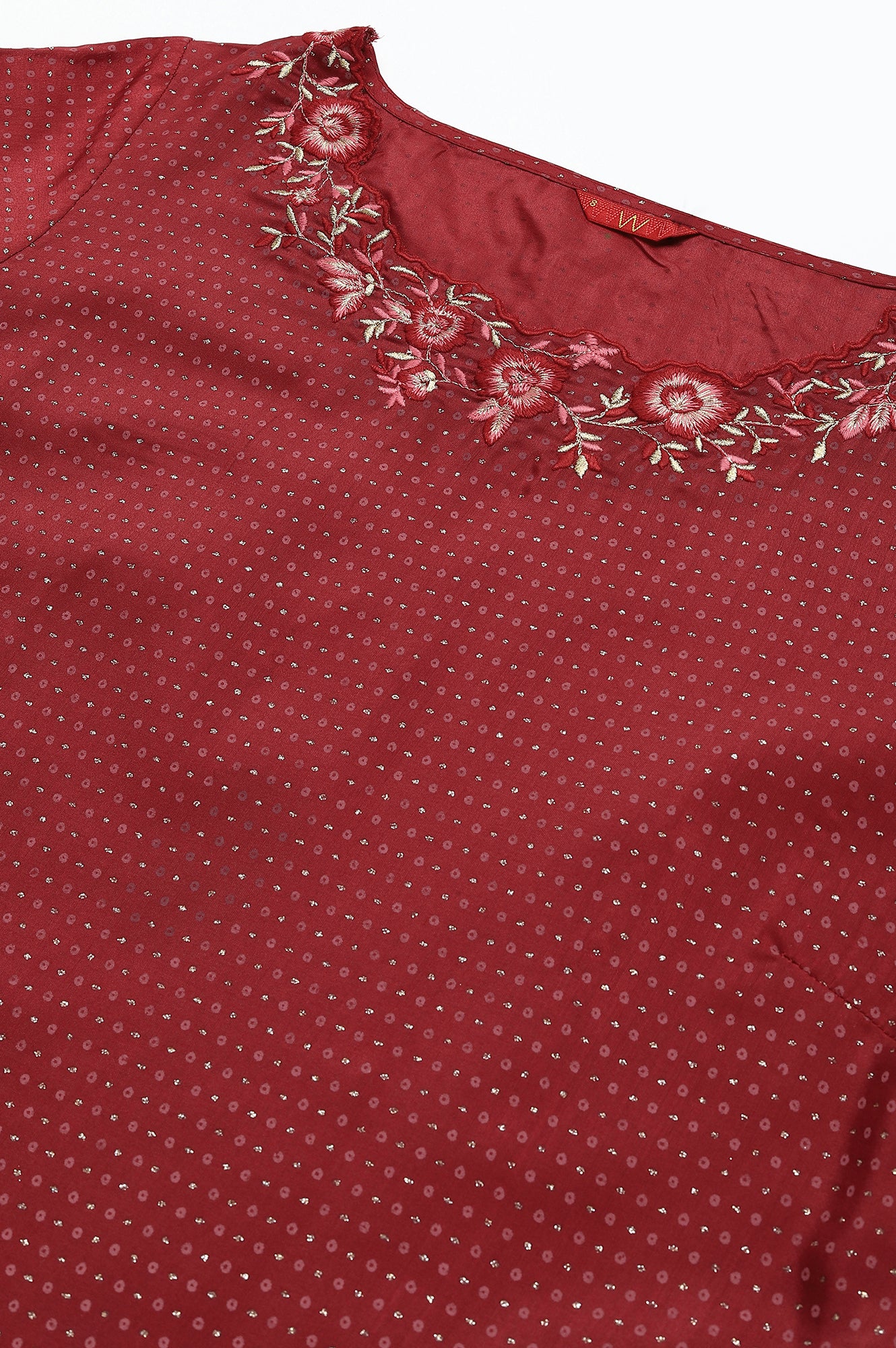 Maroon Festive kurta With Embroidered Neck - Image 2