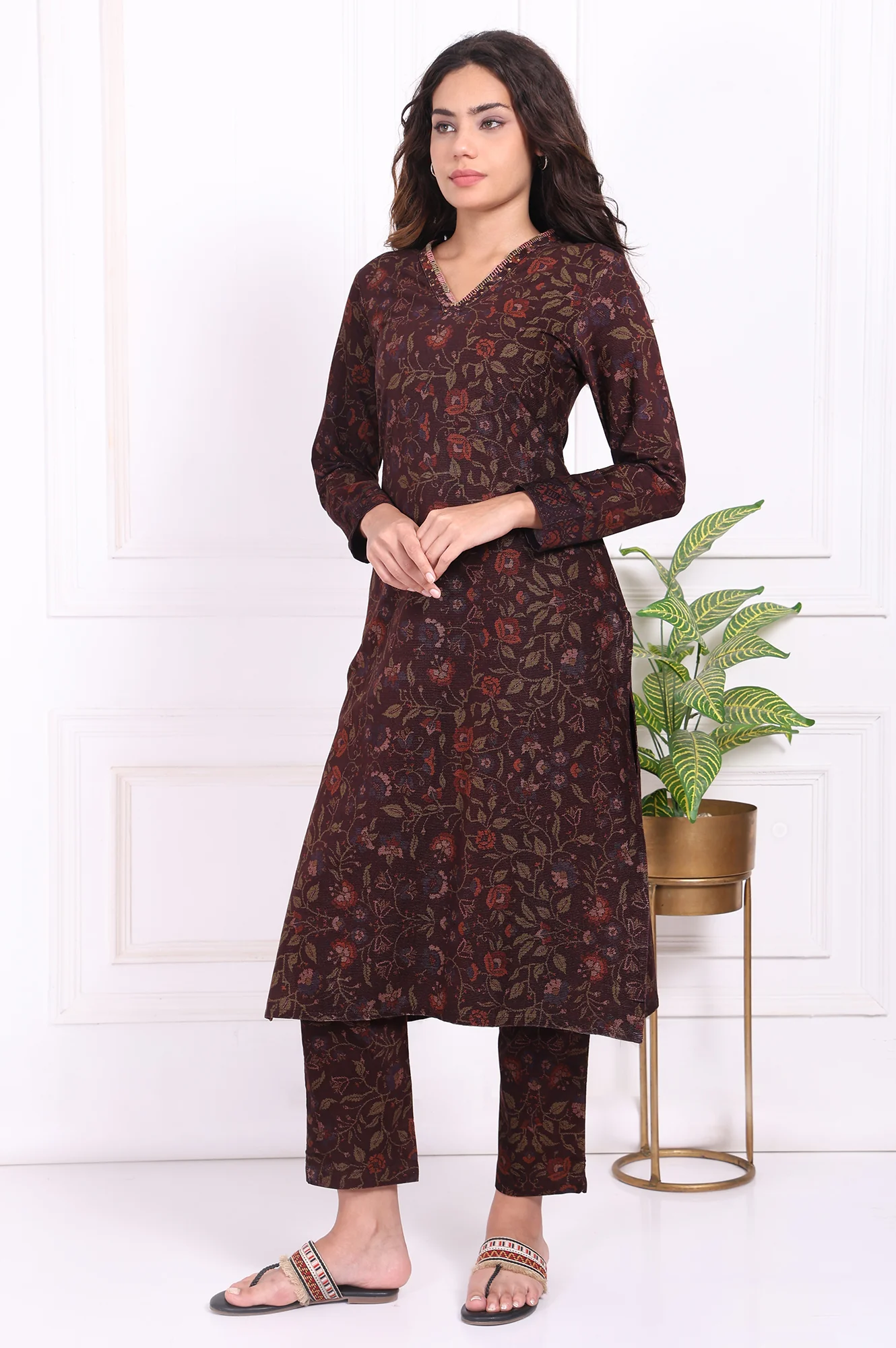Maroon Floral Printed Straight Cotton Kurta with Trousers Set - Image 4