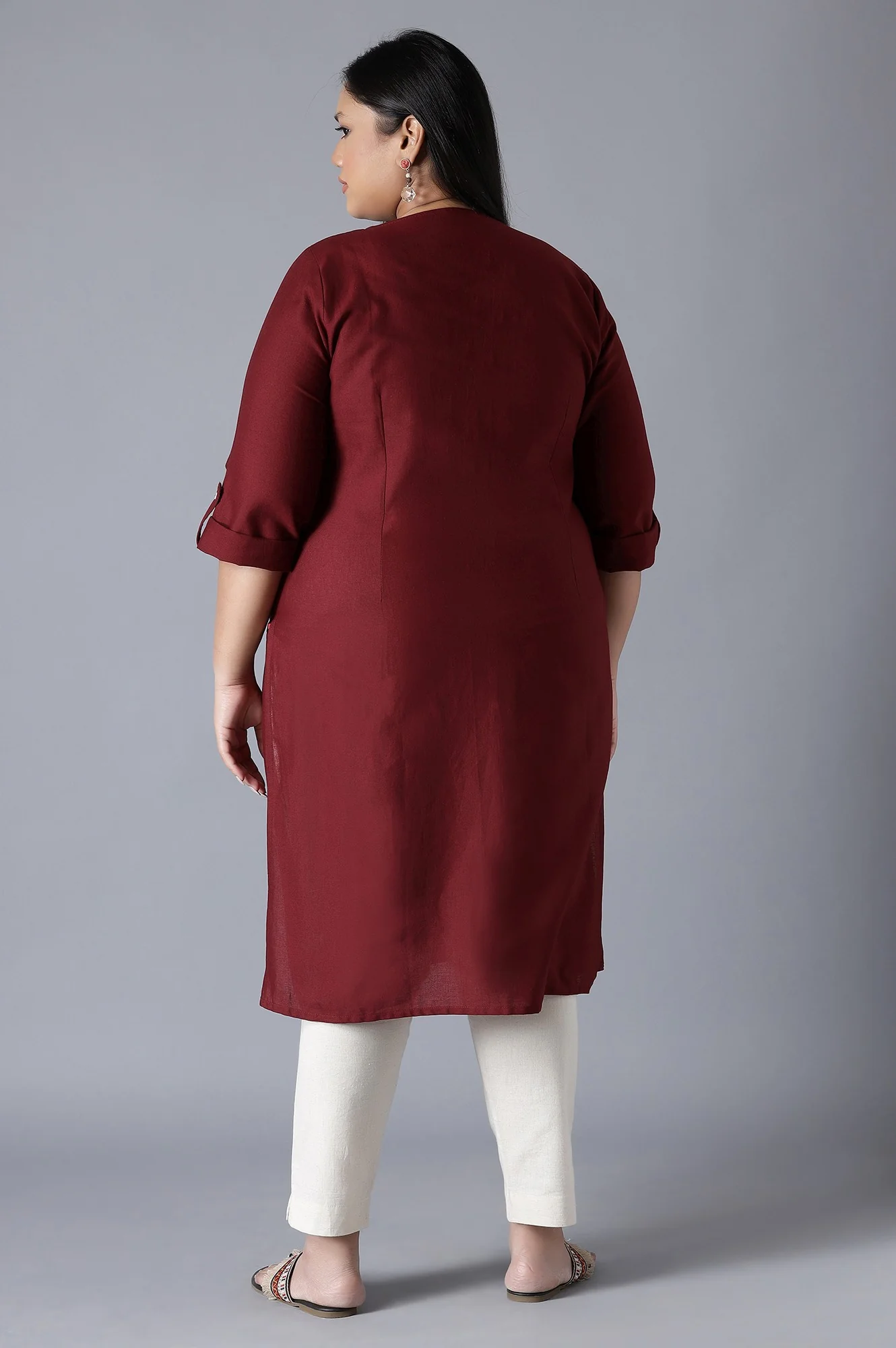 Maroon Round Neck Solid kurta - Image 2