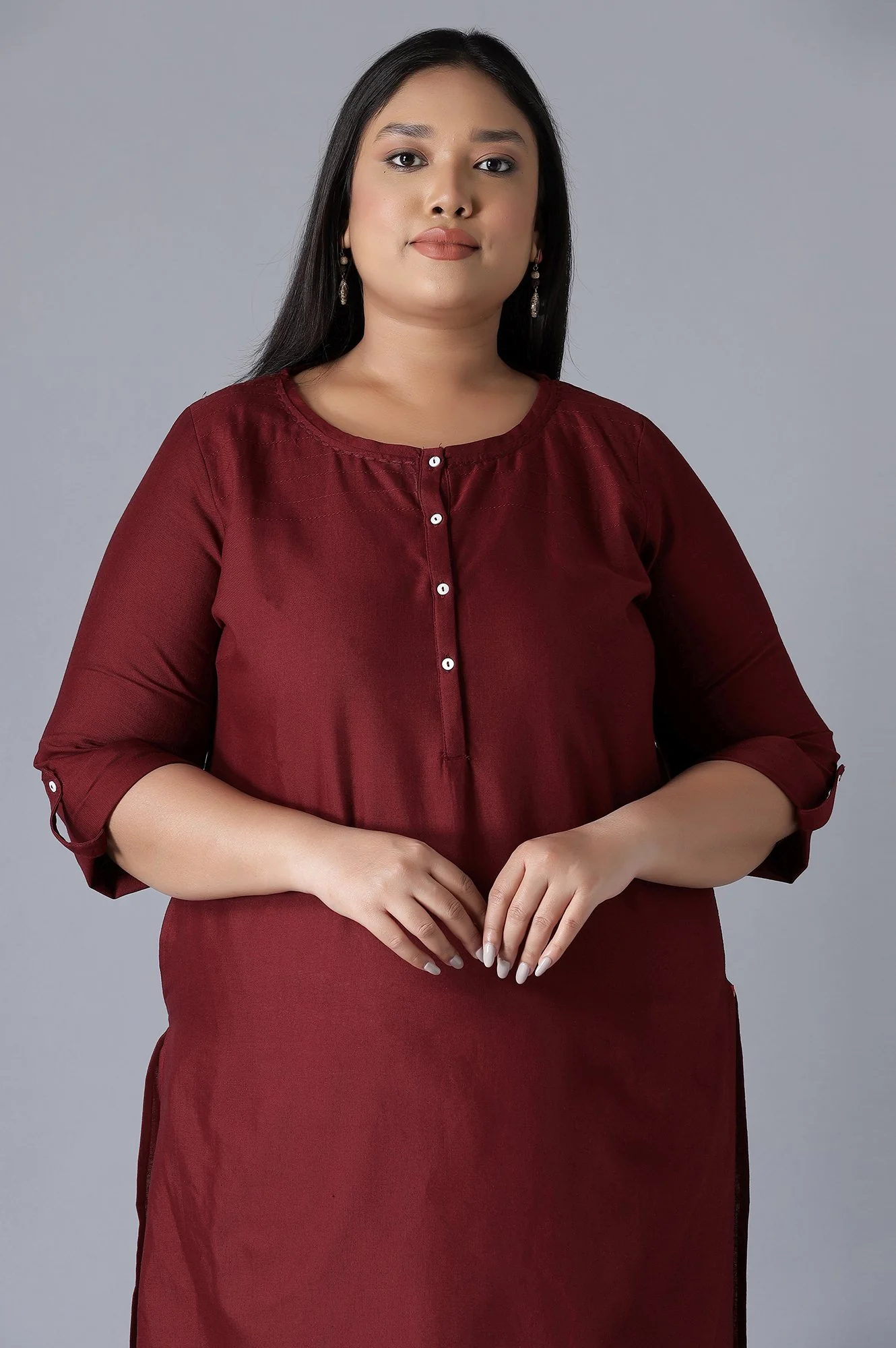 Maroon Round Neck Solid kurta - Image 5