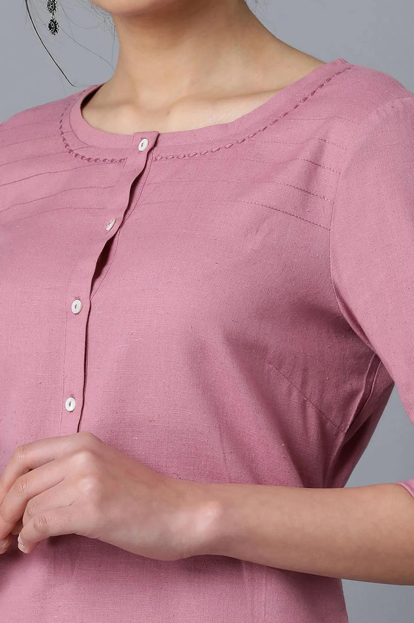 Mauve And Blue Solid Thread Work Straight Cotton Flax Kurta Combo - Image 4