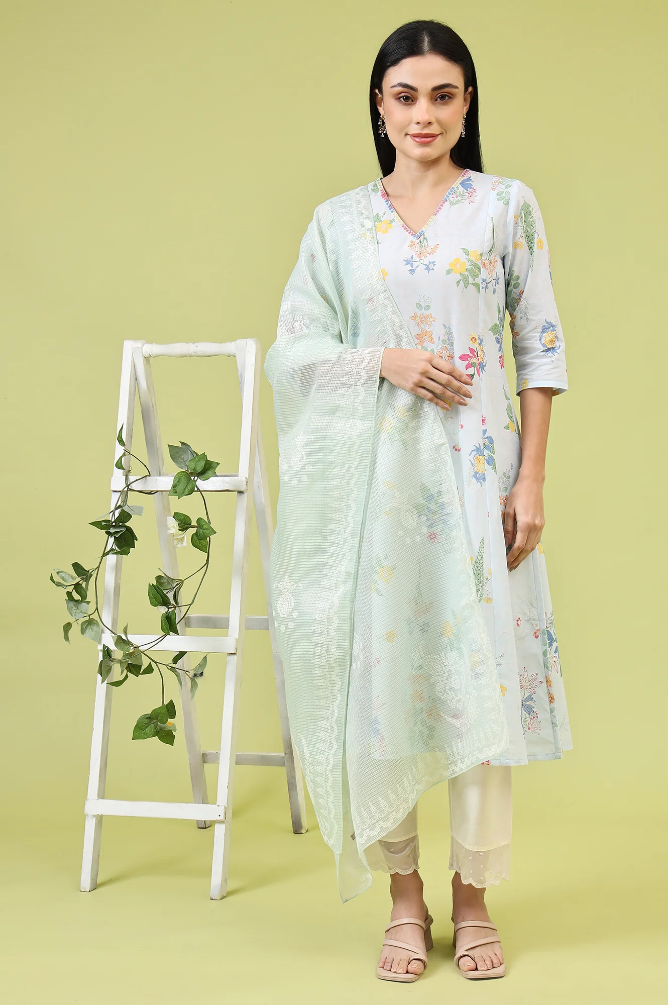 Mint Blue Floral Printed Kota Dupatta - Image 4