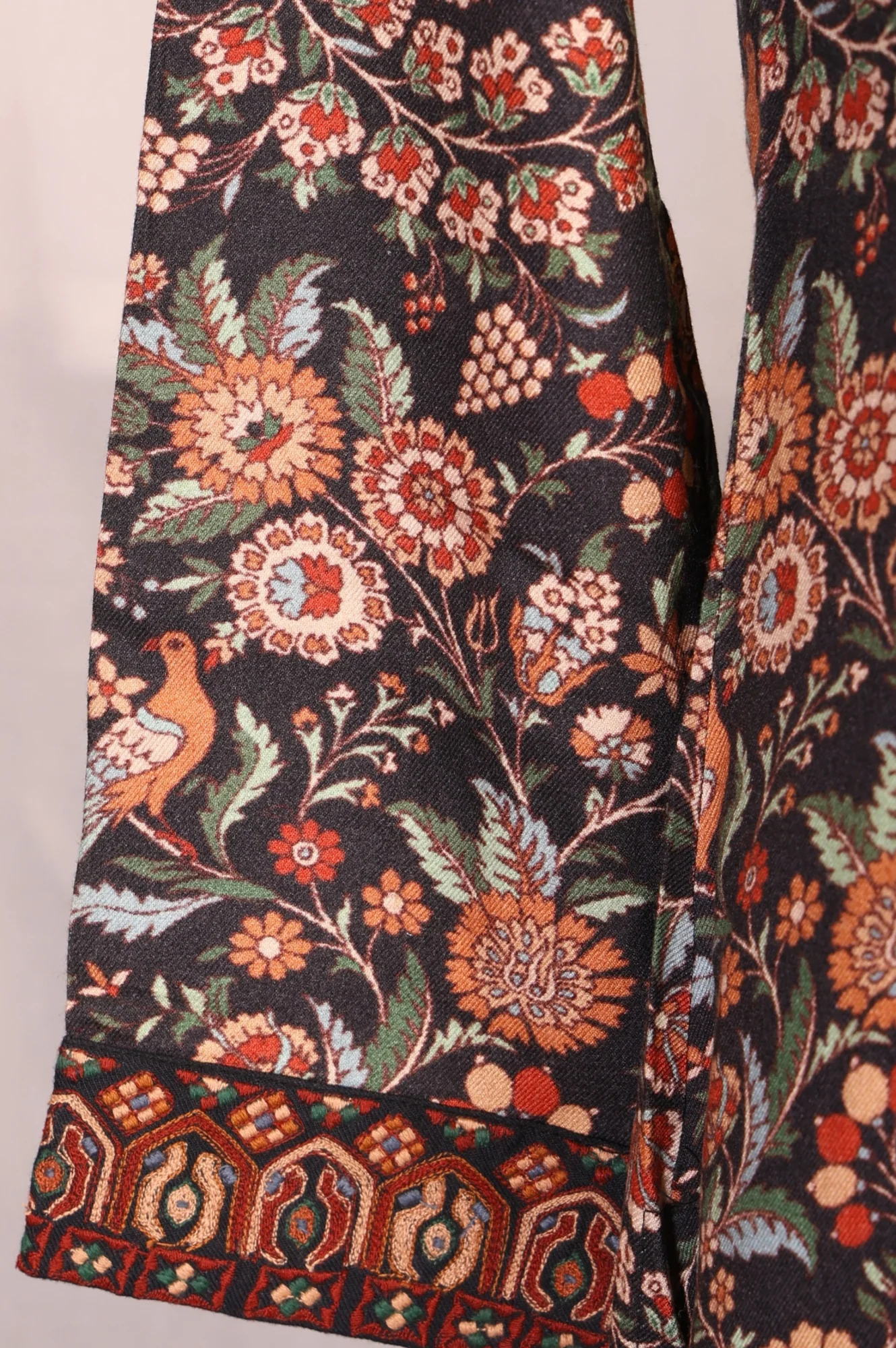 Multicolor Floral Printed Thread Work Straight Kurta with Pants Set - Image 5