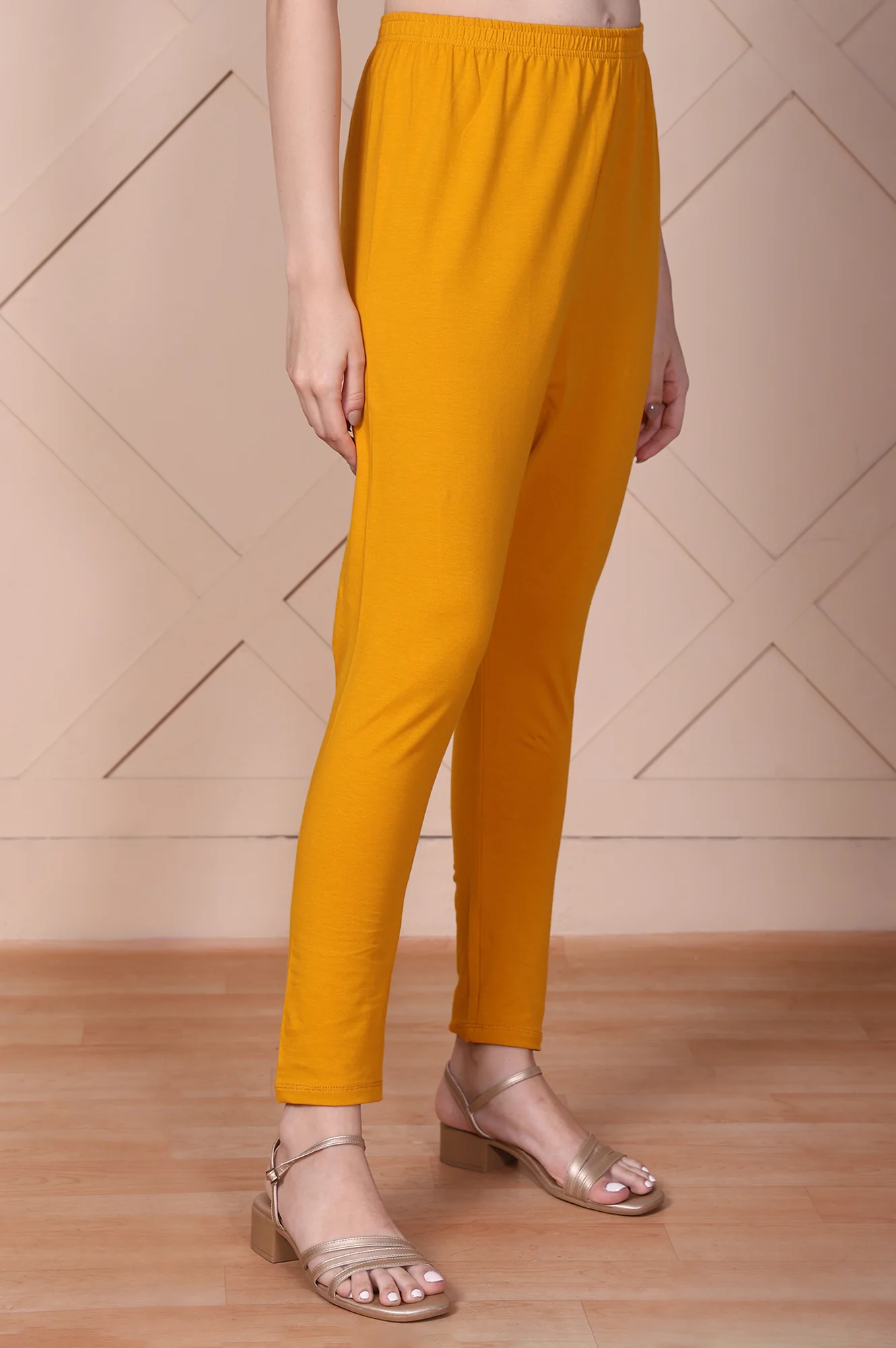 Mustard Solid High-Waisted Cotton Tights - Image 3
