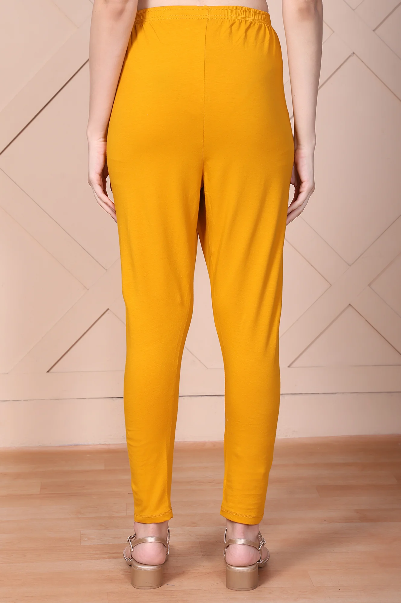 Mustard Solid High-Waisted Cotton Tights - Image 4