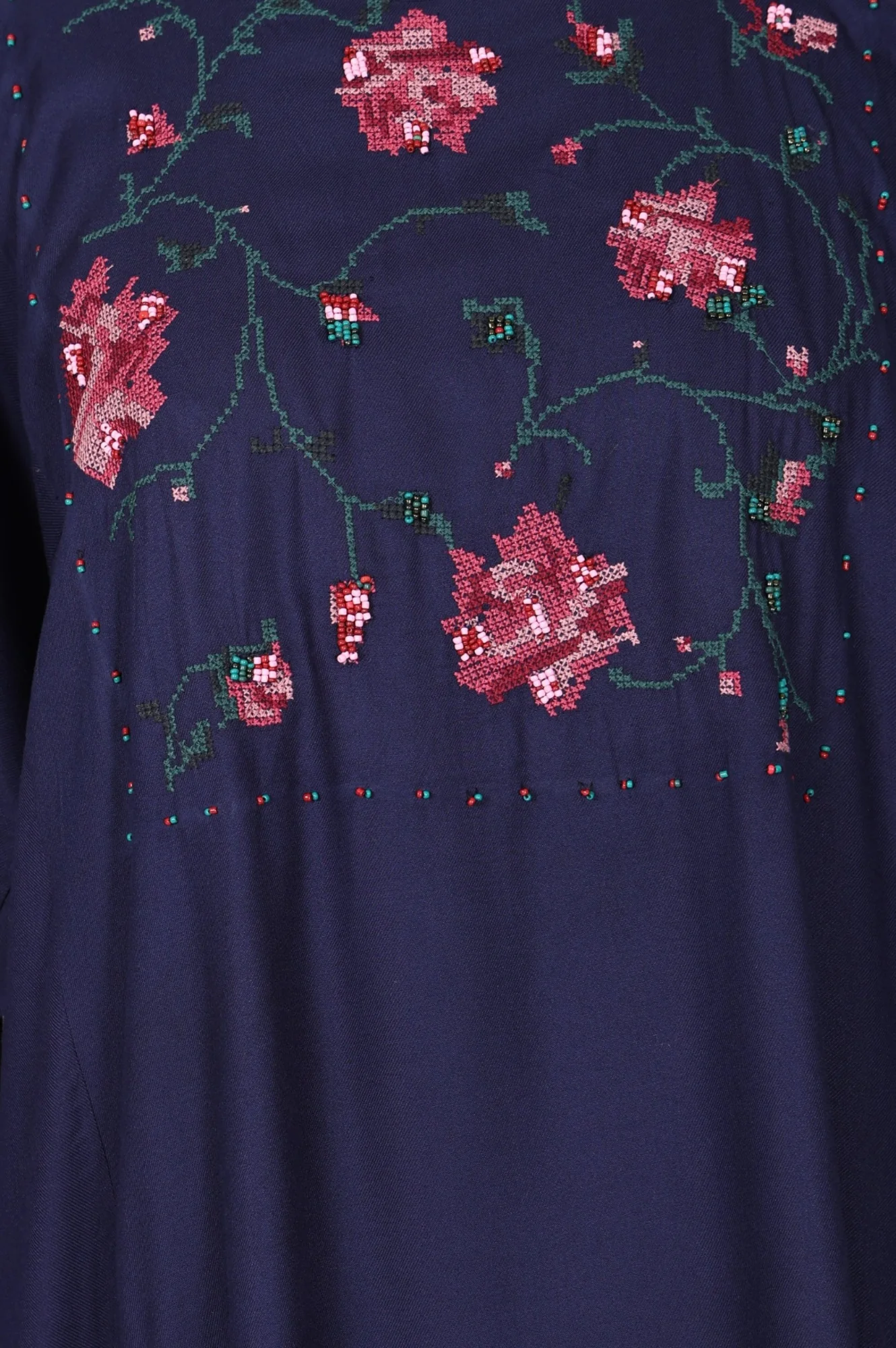 Navy Blue Thread Embroidered Straight Kurta with Pants Co-ord Set - Image 2