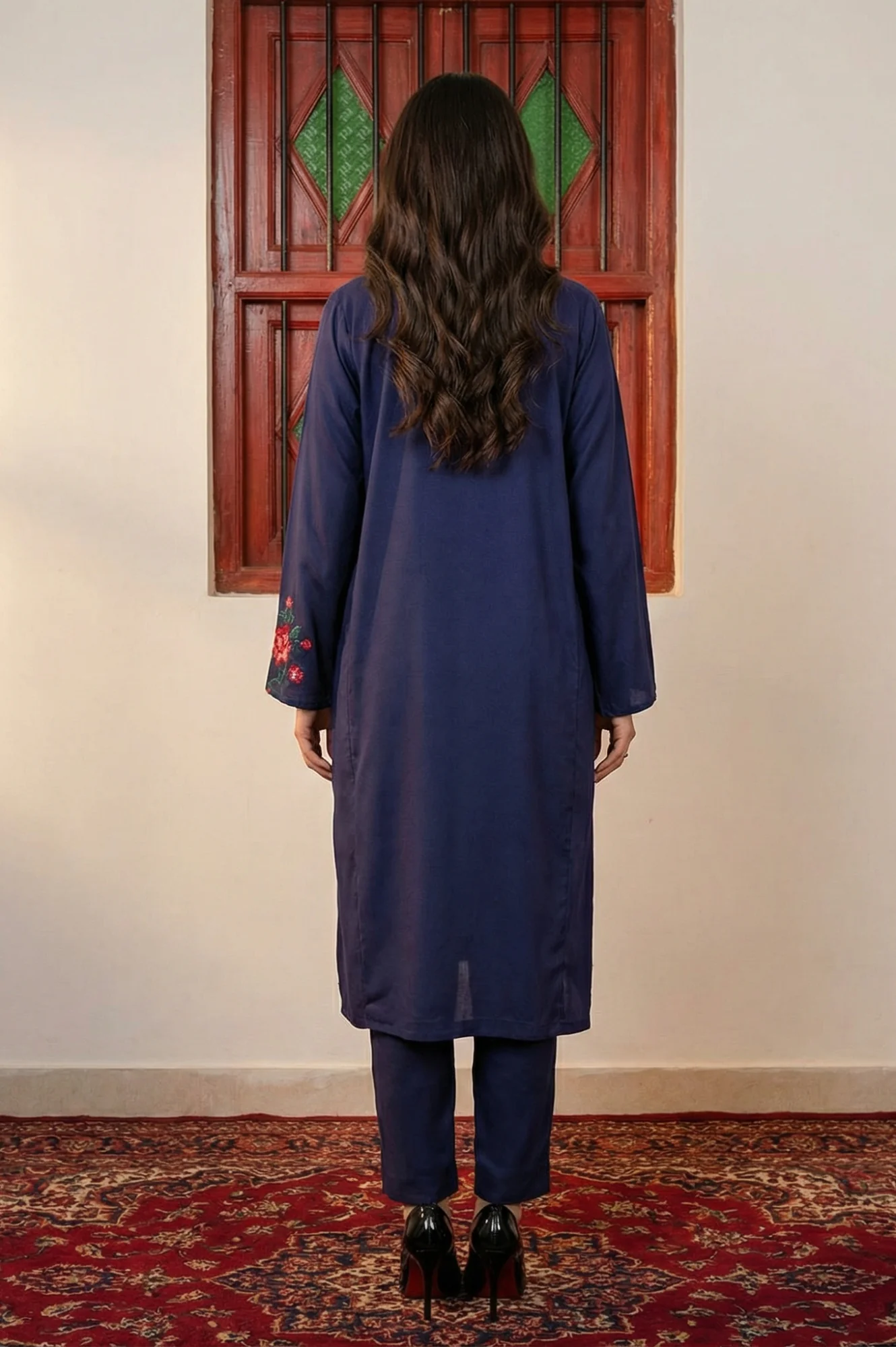 Navy Blue Thread Embroidered Straight Kurta with Pants Co-ord Set - Image 4