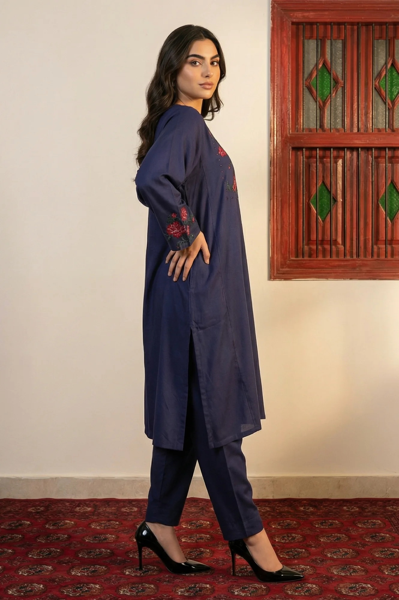 Navy Blue Thread Embroidered Straight Kurta with Pants Co-ord Set - Image 5