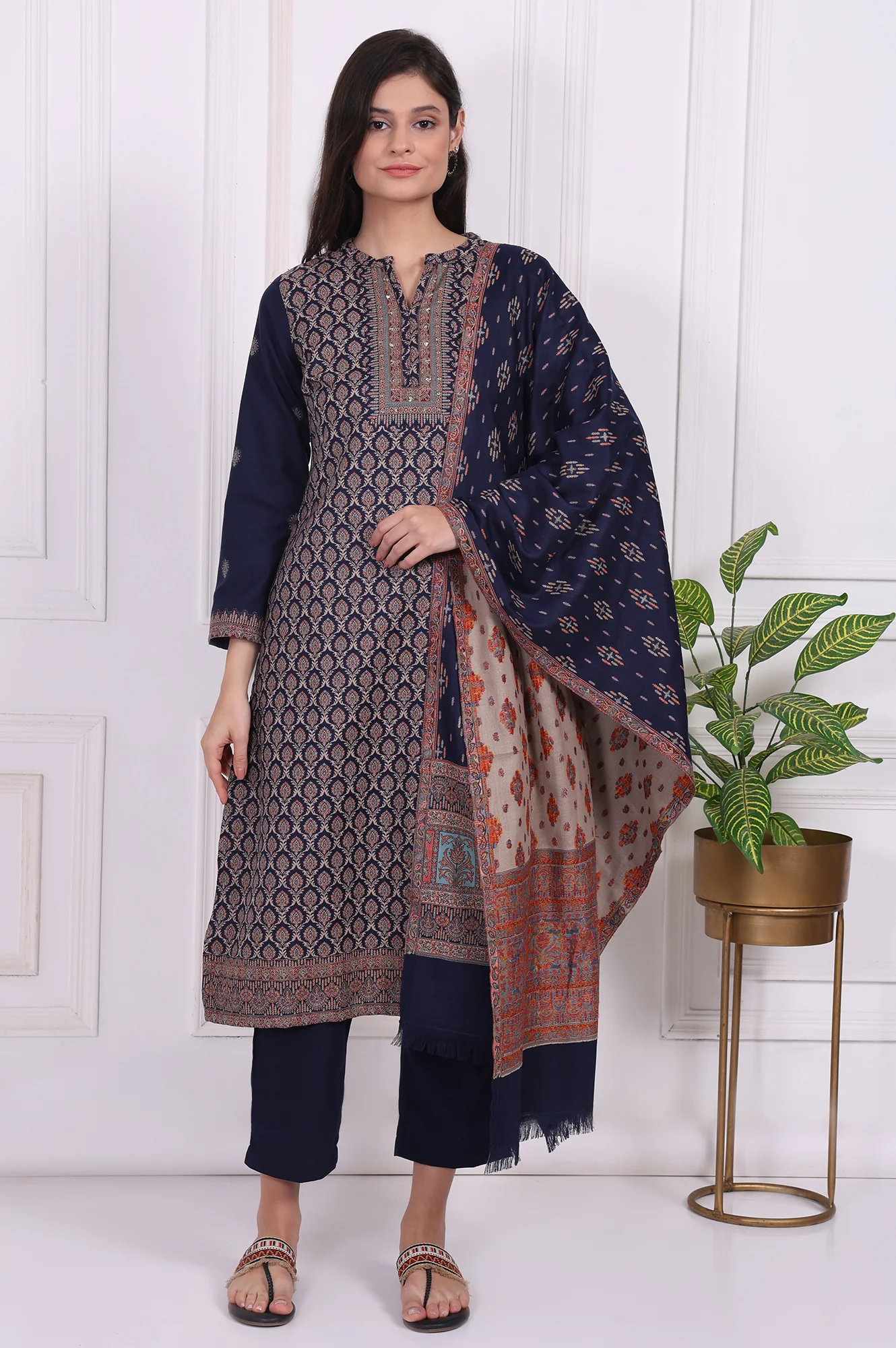 Navy Blue Ethnic Motifs Printed Straight Kurta, Pants and Dupatta Set - Image 2