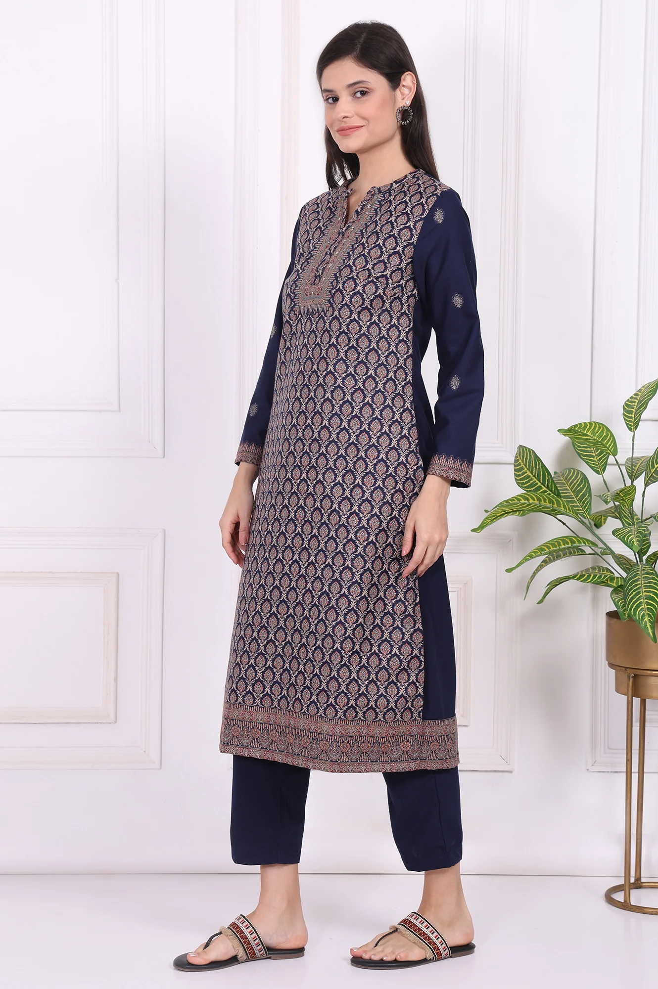 Navy Blue Ethnic Motifs Printed Straight Kurta, Pants and Dupatta Set - Image 4