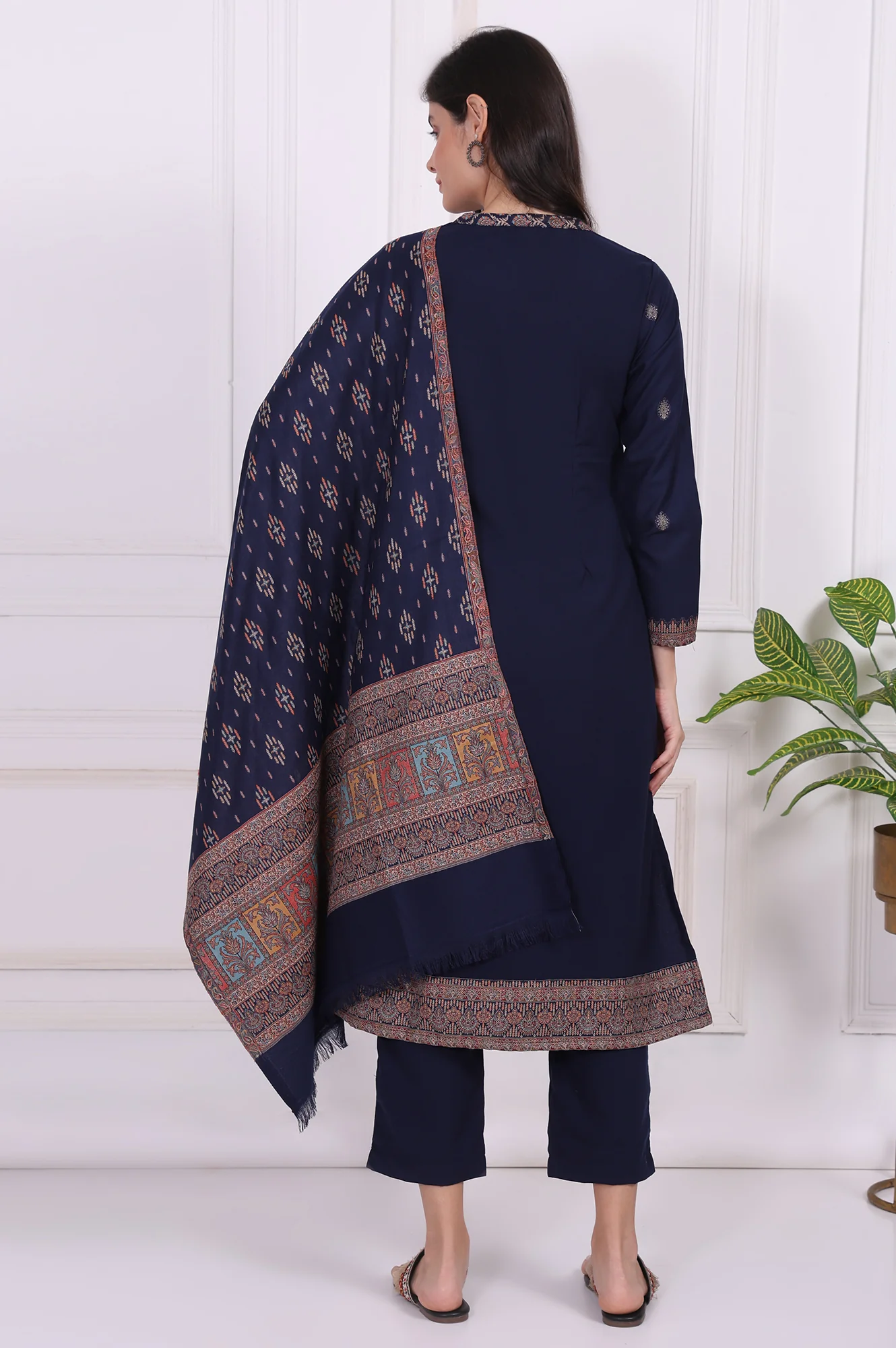Navy Blue Ethnic Motifs Printed Straight Kurta, Pants and Dupatta Set - Image 5