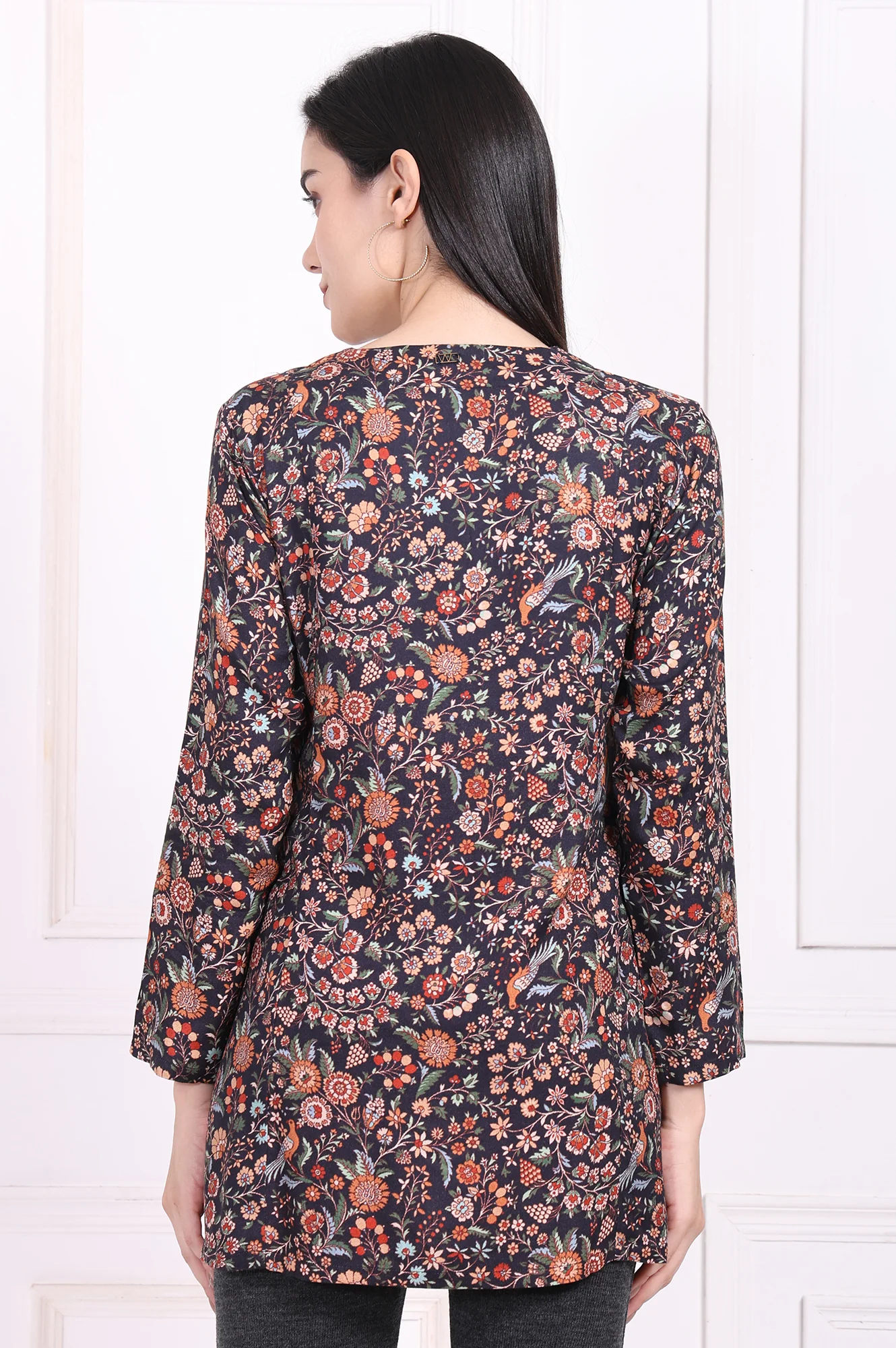 Navy Blue Floral Printed A-Line Rayon Tunic - Image 5