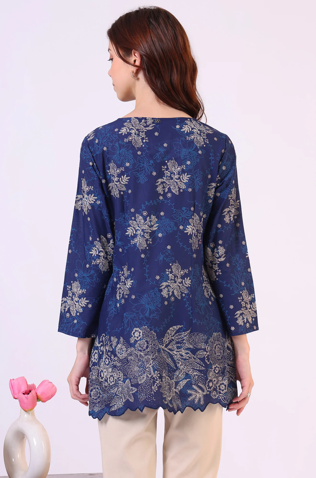Navy Blue Floral Printed Pure Cotton Ethnic Top - Image 6