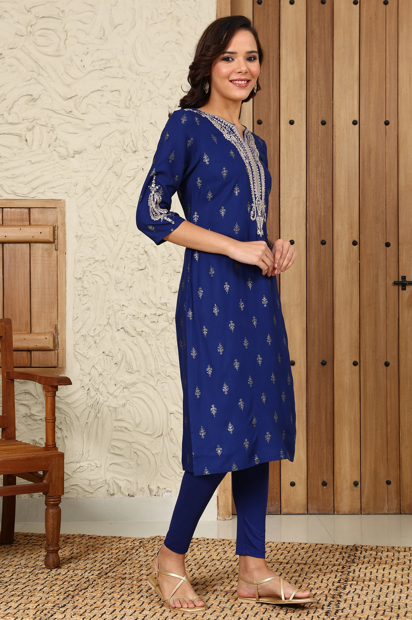 Navy Blue Glitter Paisley Printed Straight Kurta With Dori Embroidery On Yoke - Image 6