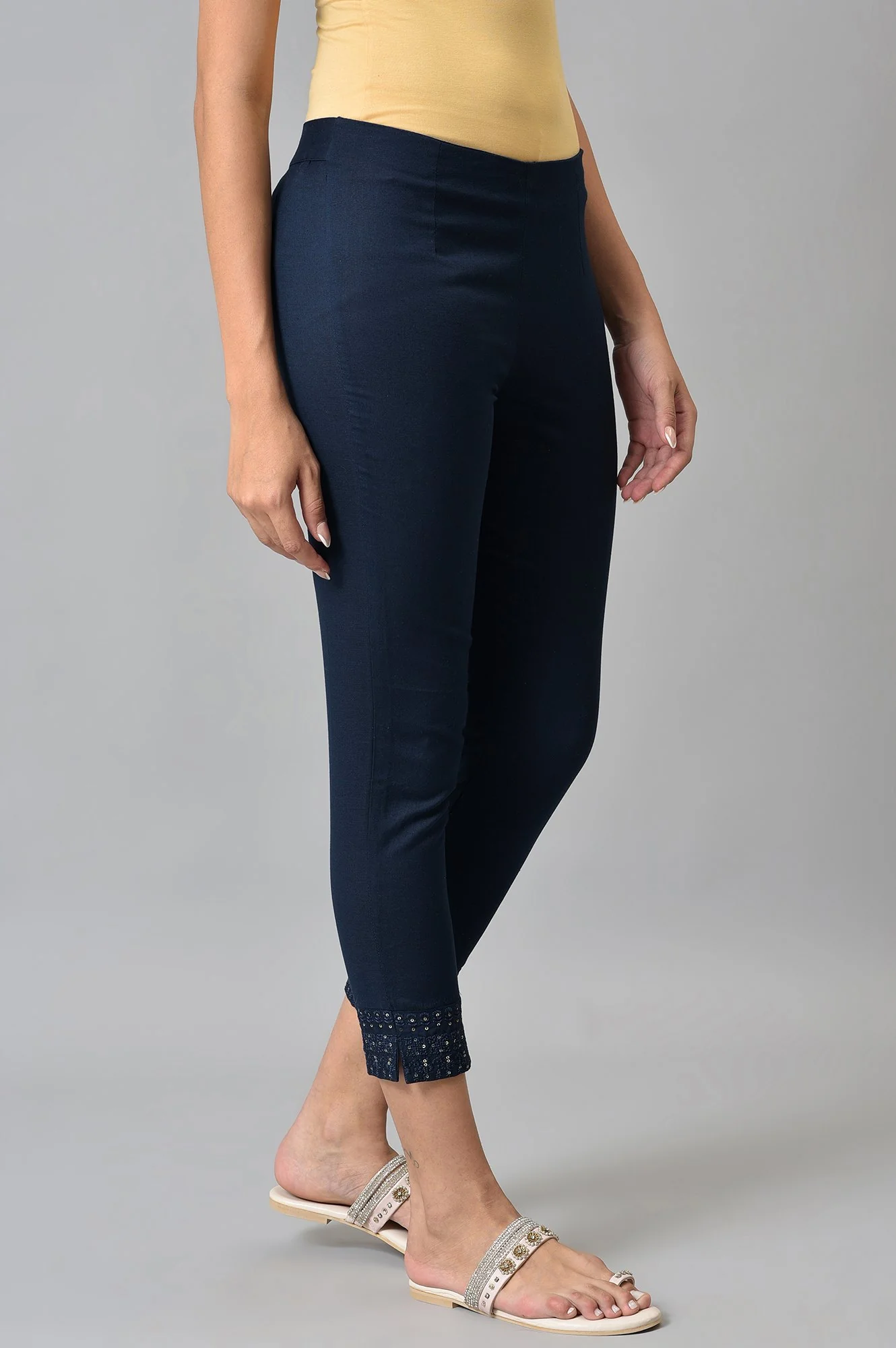 Navy Blue Solid Embroidered Slim Pants - Image 4