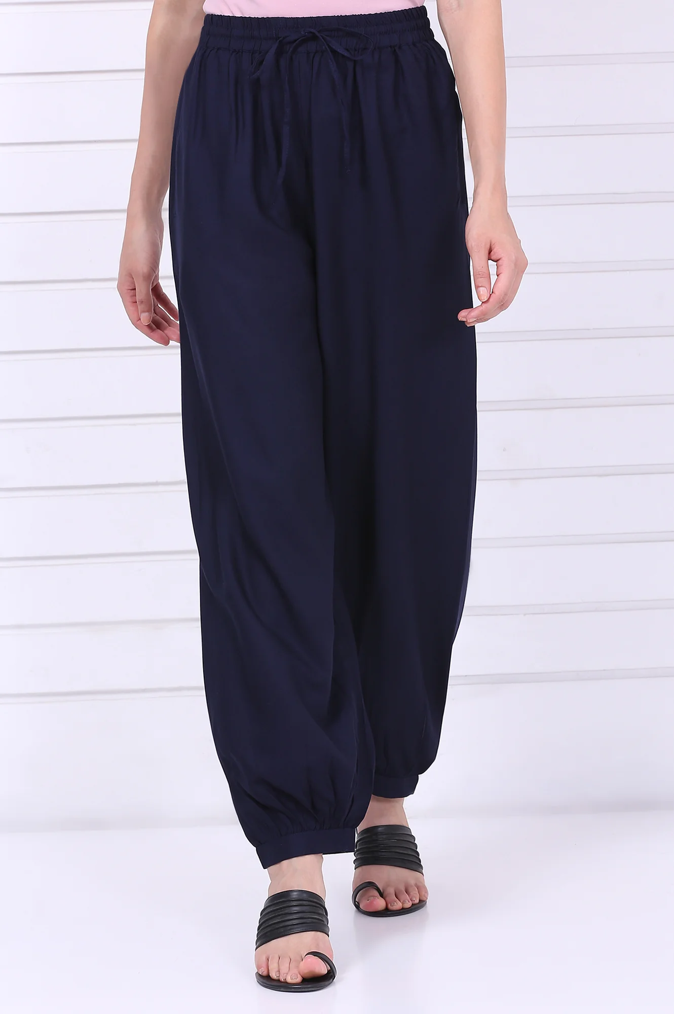 Navy Blue Solid Loose Fit Cropped Dhoti Pants - Image 2