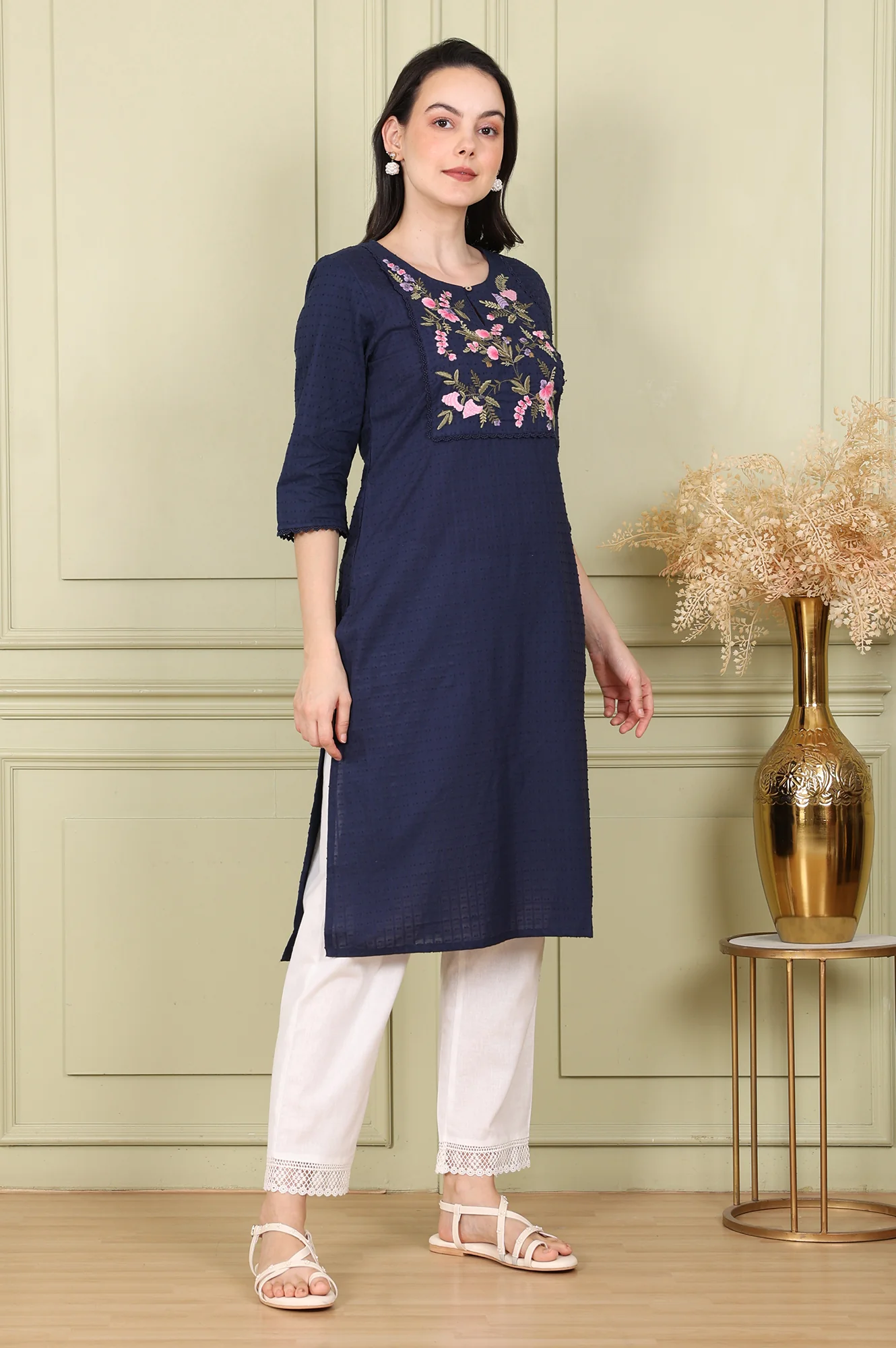 Navy Blue Textured Straight Kurta With Thread Embroidered Yoke - Image 6