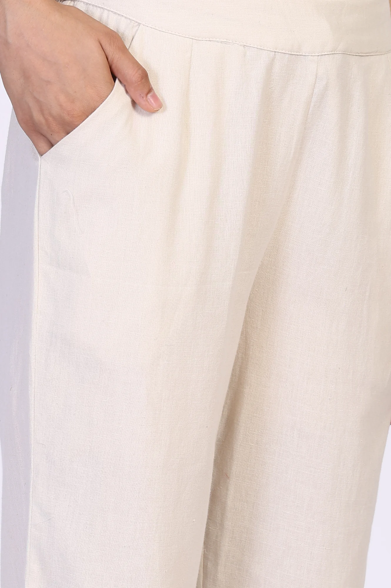 Off-White Embroidered Cropped Cotton Straight Pant - Image 8