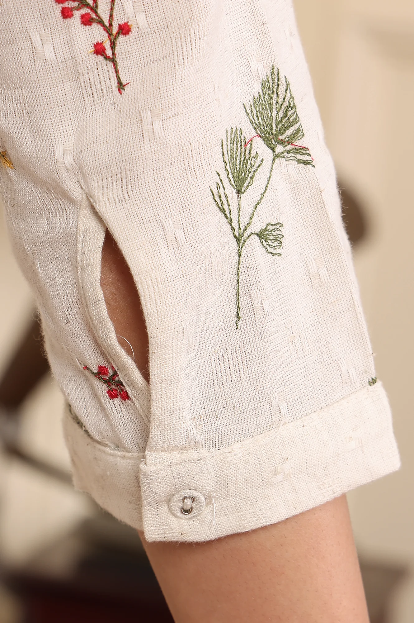 Off White Floral Printed Cotton Flax Straight Kurta - Image 7