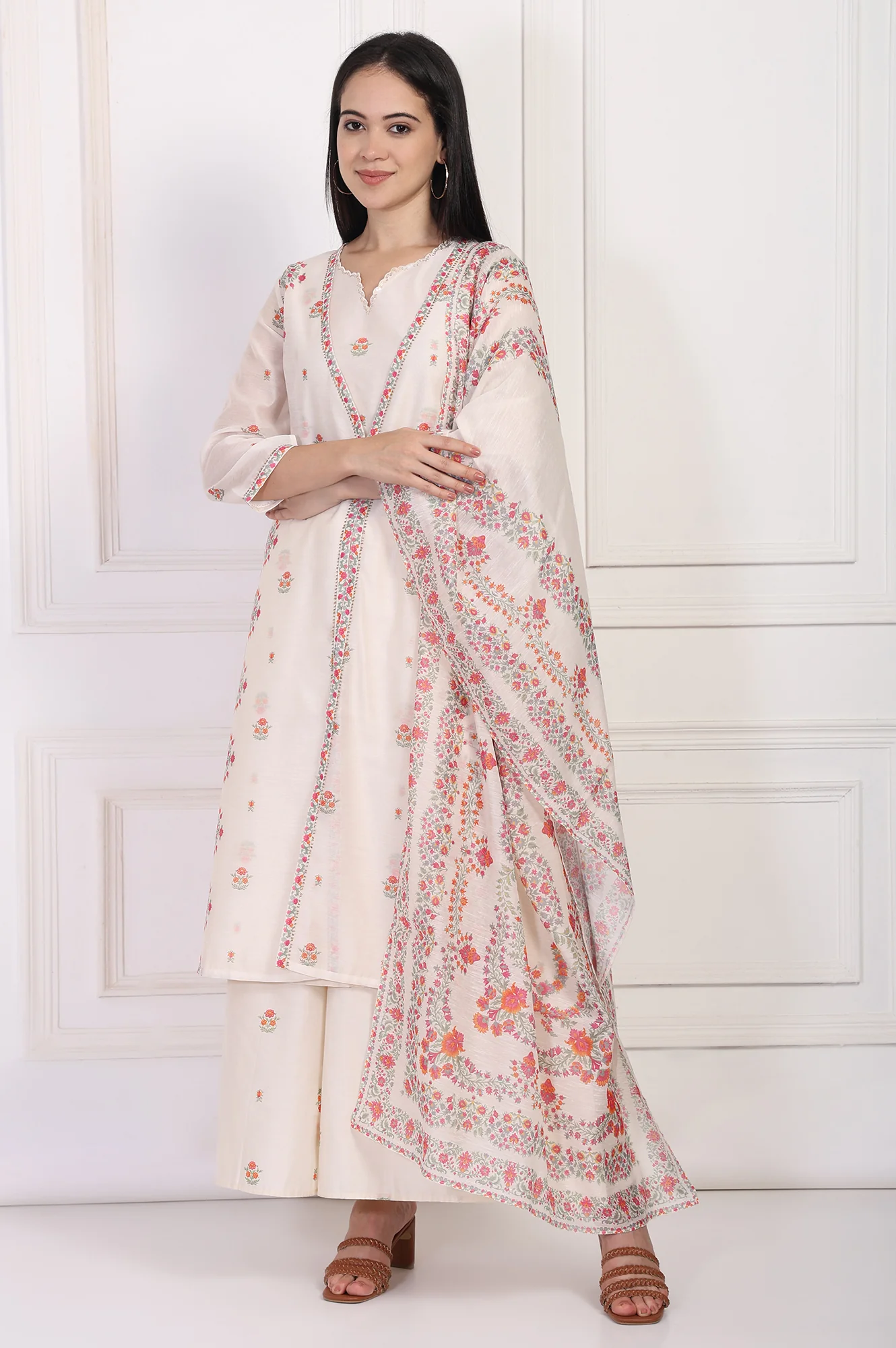 Off-White Floral Printed Lace Trim Straight Chiffon Kurta with Inner, Flared Pant and Dupatta Set - Image 3