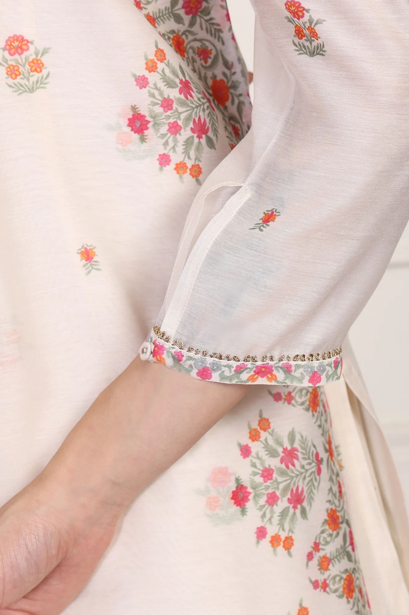 Off-White Floral Printed Lace Trim Straight Chiffon Kurta with Inner, Flared Pant and Dupatta Set - Image 9
